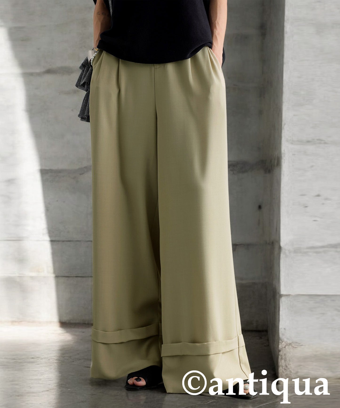 Ladies Roll-Up Wide Pants