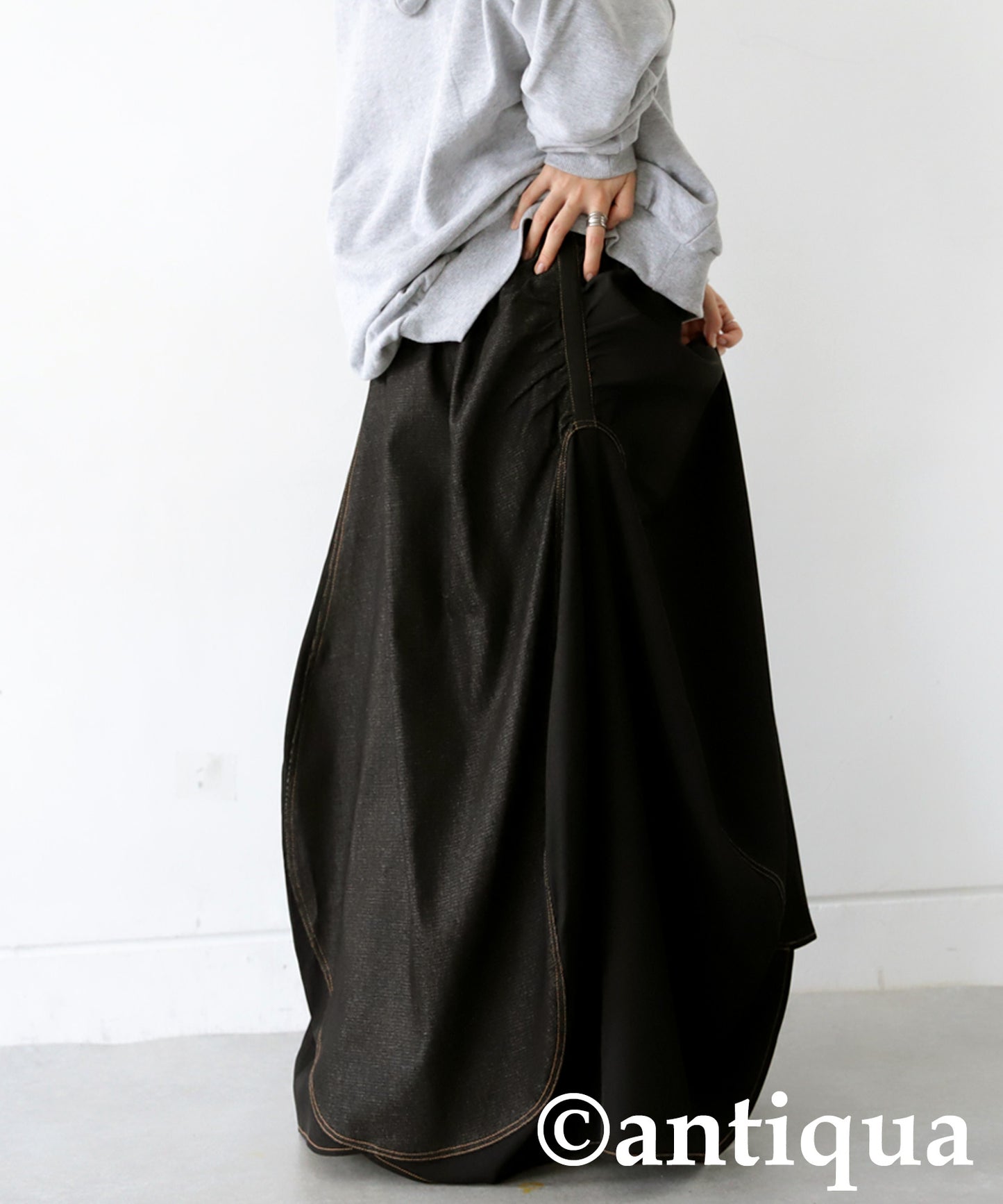 Different Material Tuck Skirt Ladies