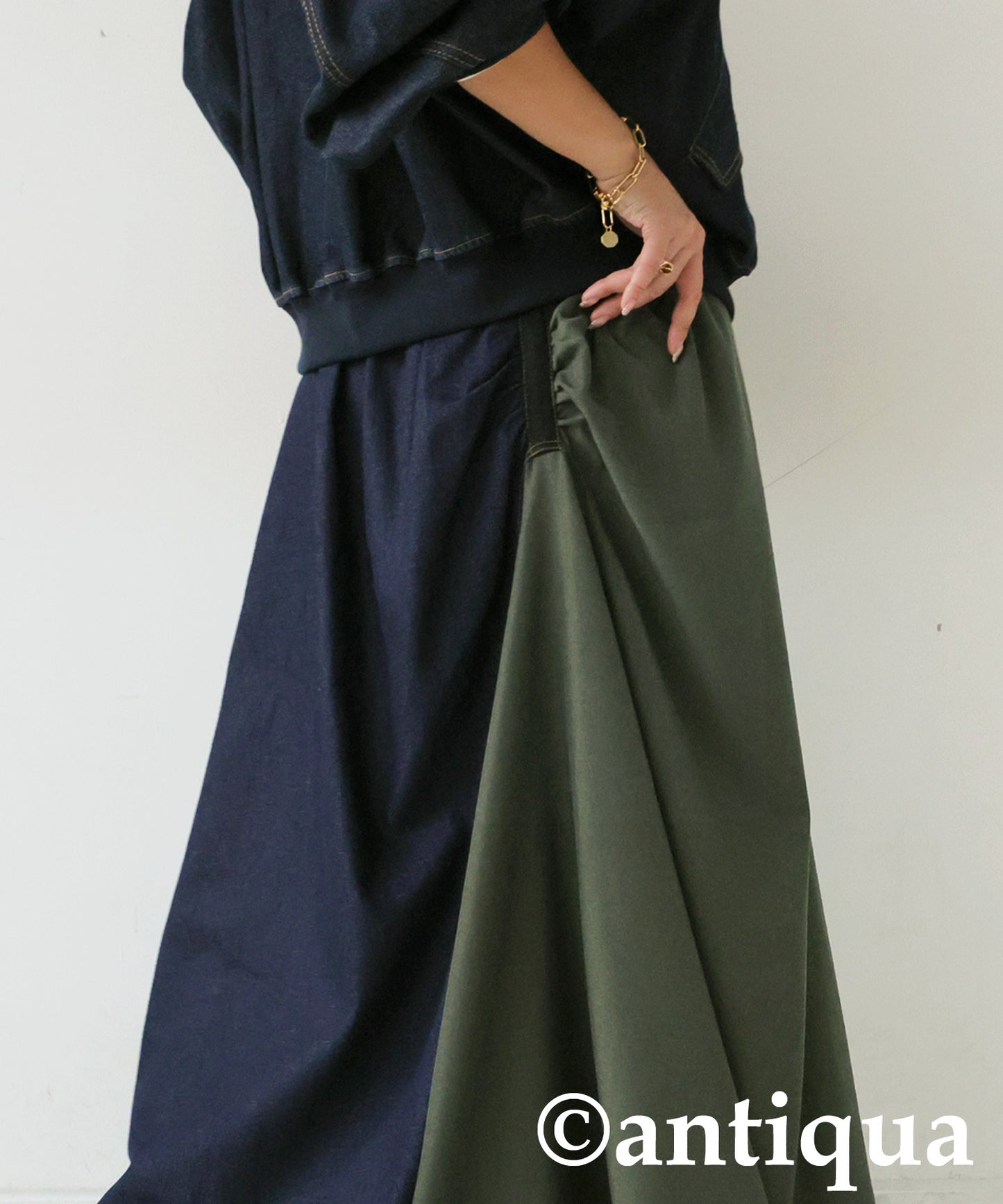 Different Material Tuck Skirt Ladies