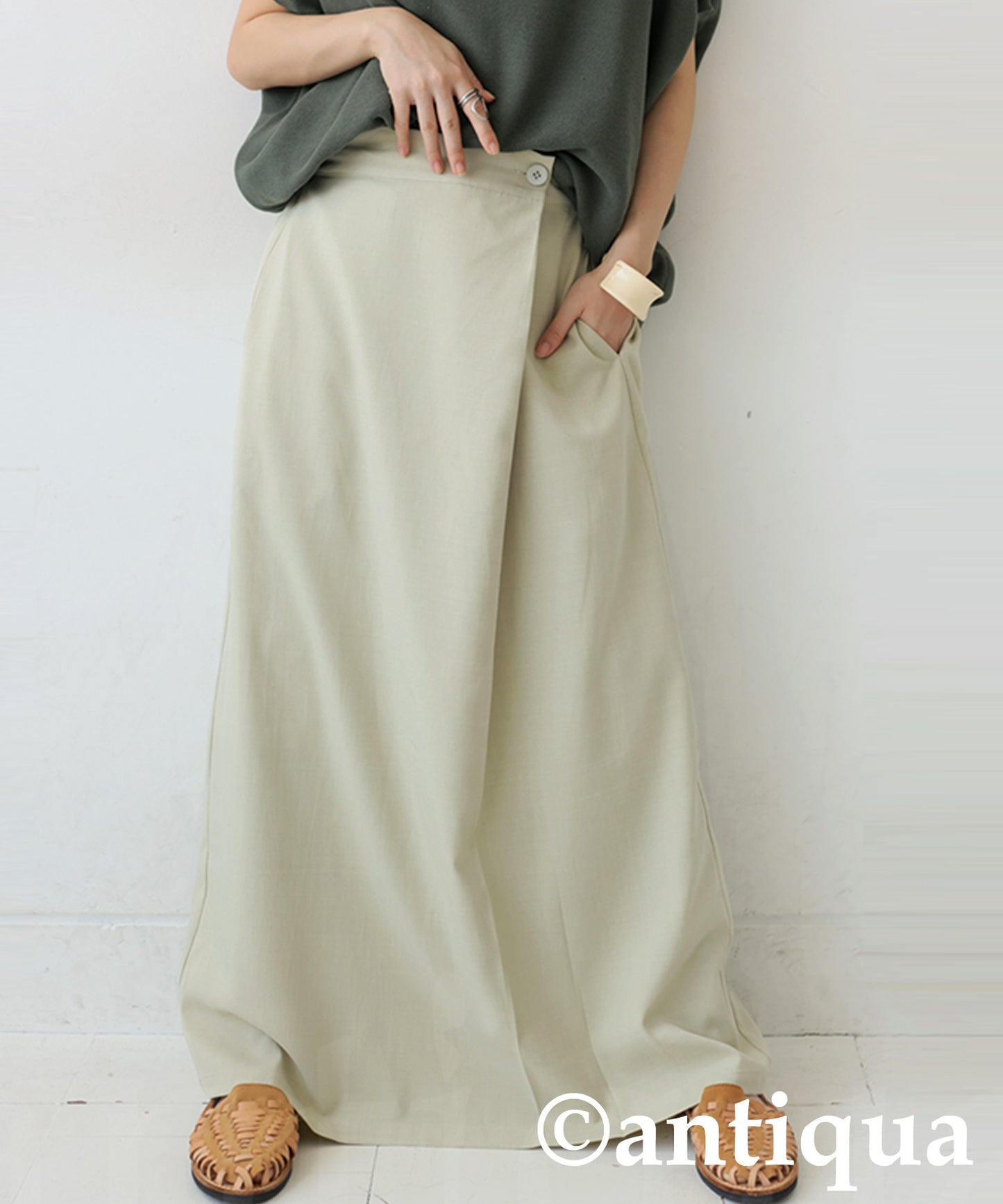 Ladies Cross Design Skirt