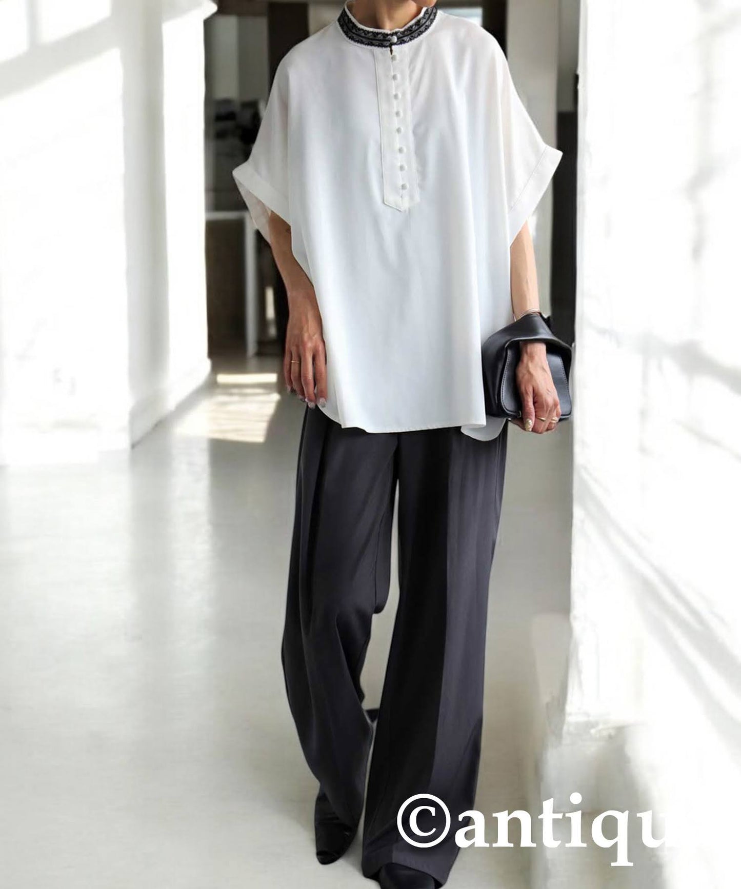 Ladies Lace Collar Dolman Top