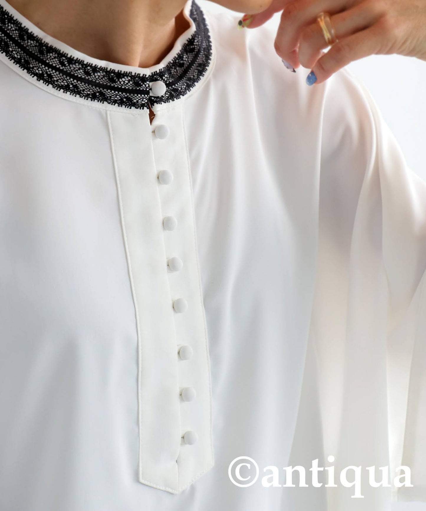 Ladies Lace Collar Dolman Top