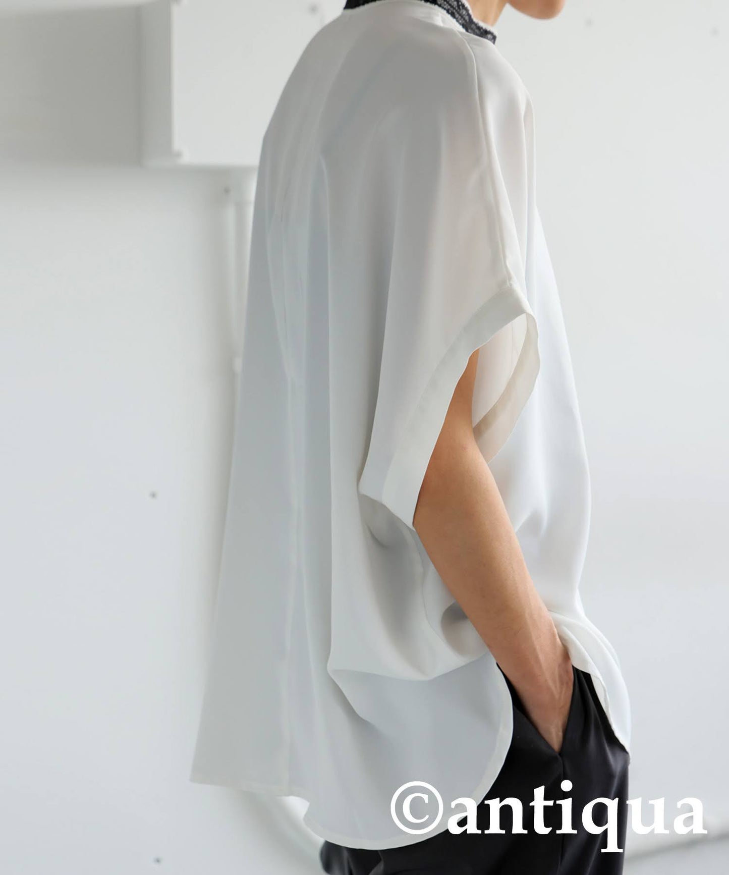 Ladies Lace Collar Dolman Top