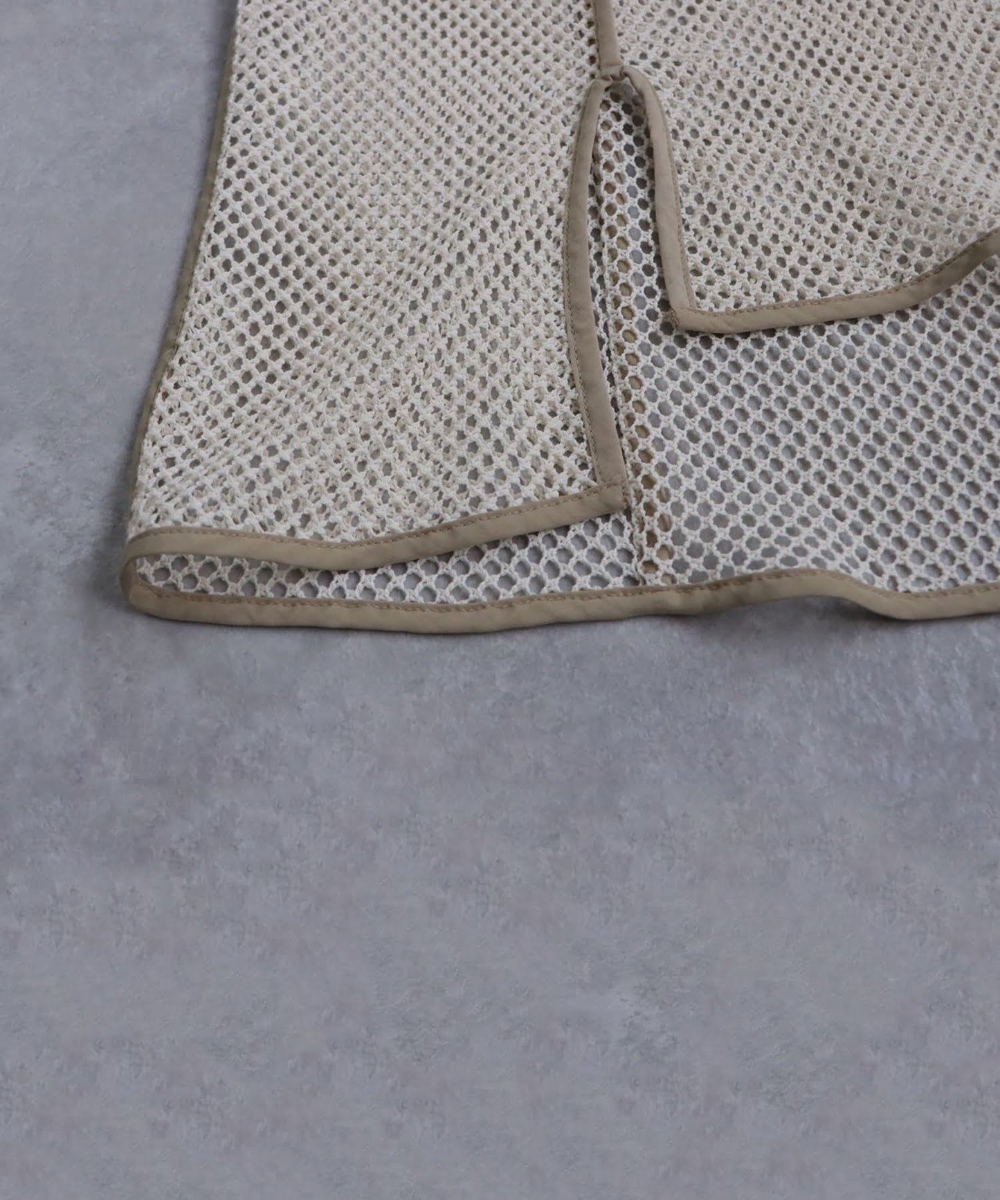 Ladies Mesh Switching Shirt