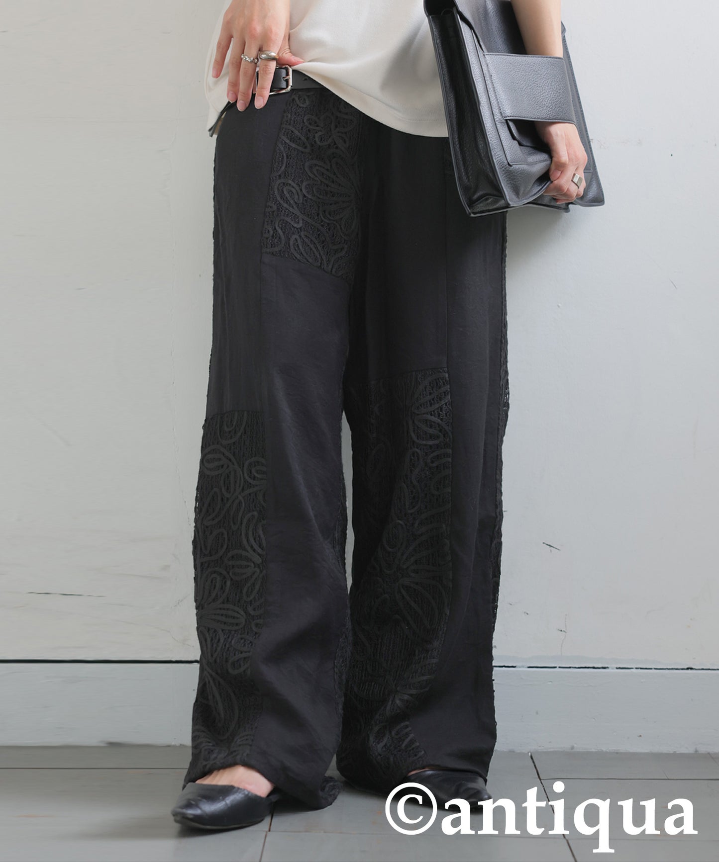 Ladies Nuanced Lace Pants