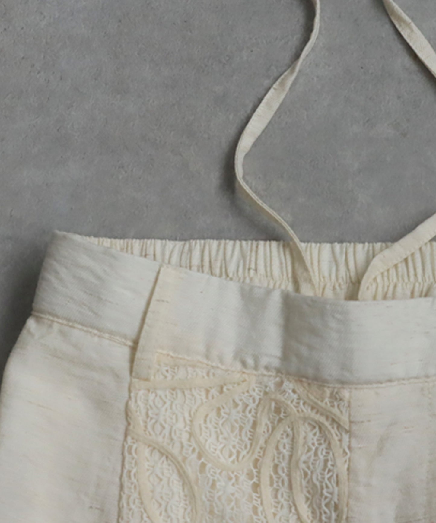 Ladies Nuanced Lace Pants