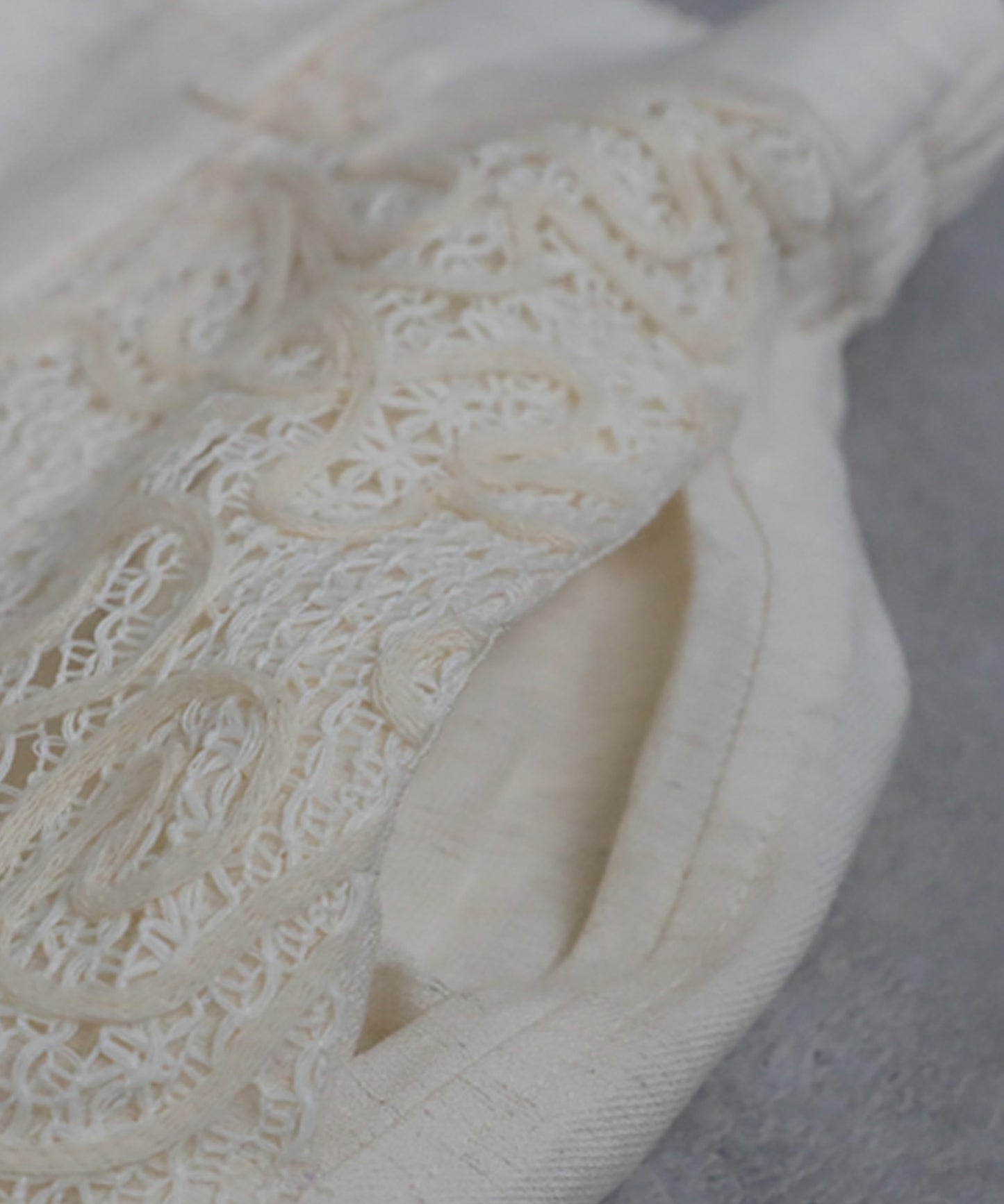 Ladies Nuanced Lace Pants