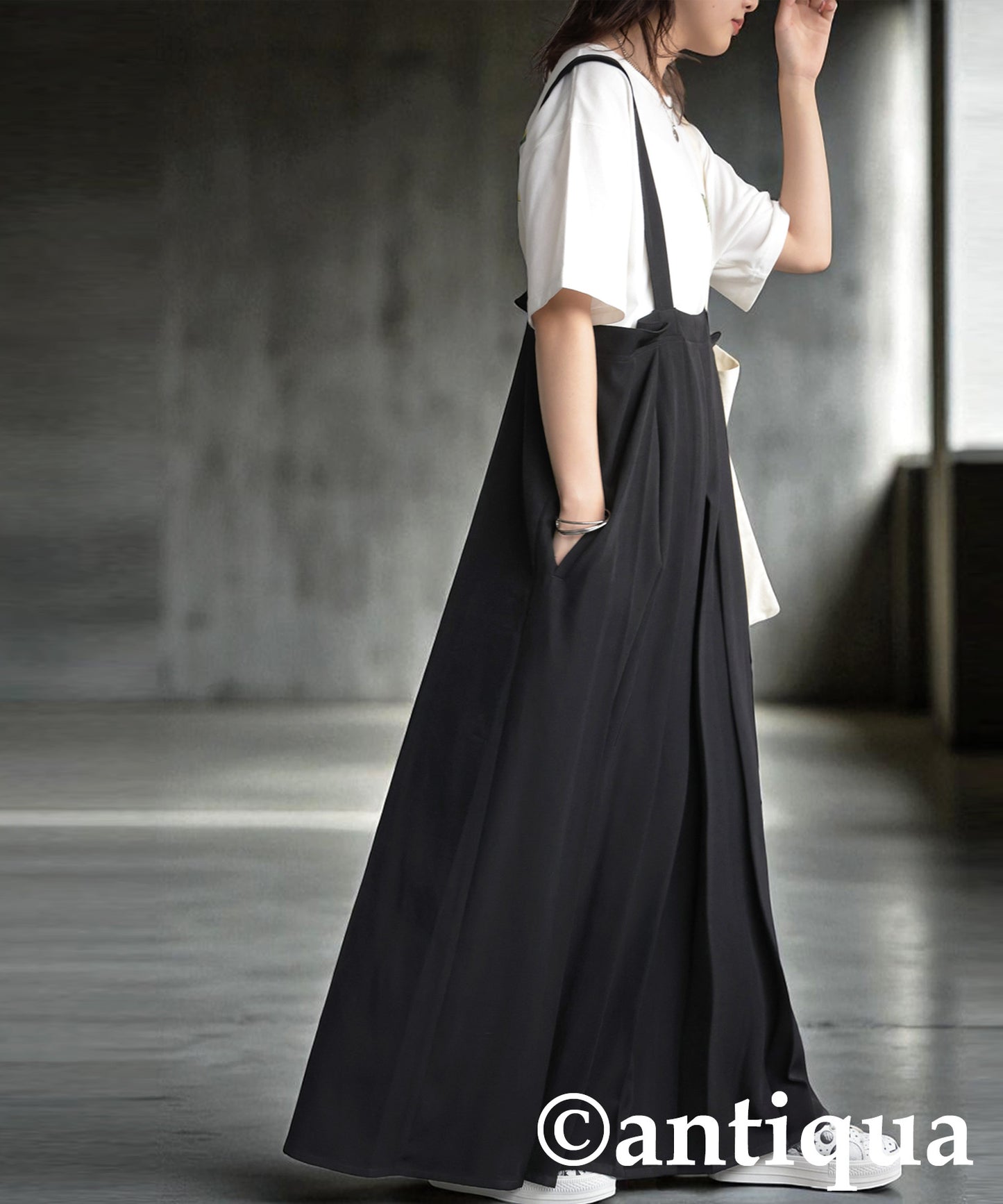 Ladies Wide Pleated Overalls