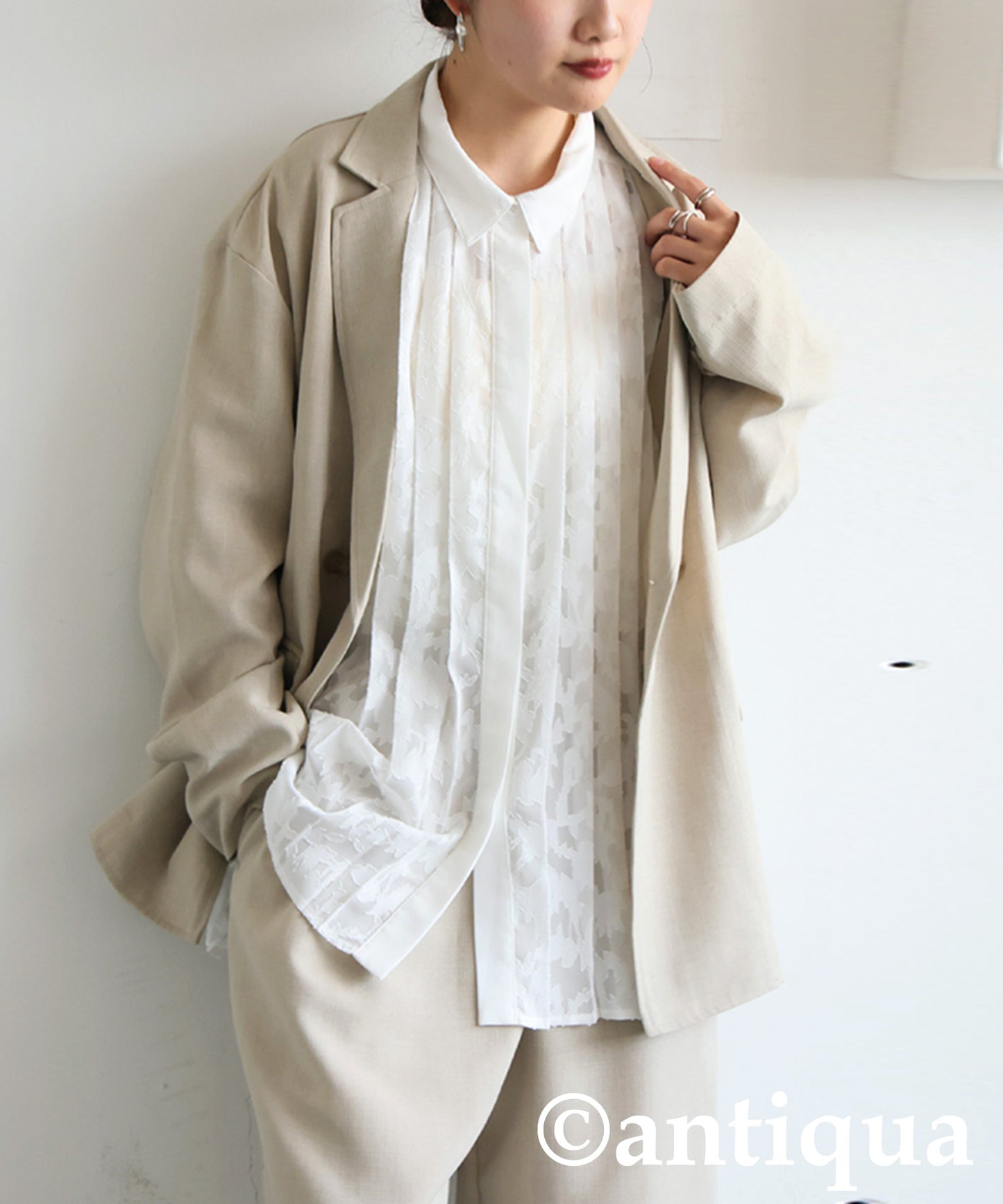 Ladies Lace Pleated Shirt