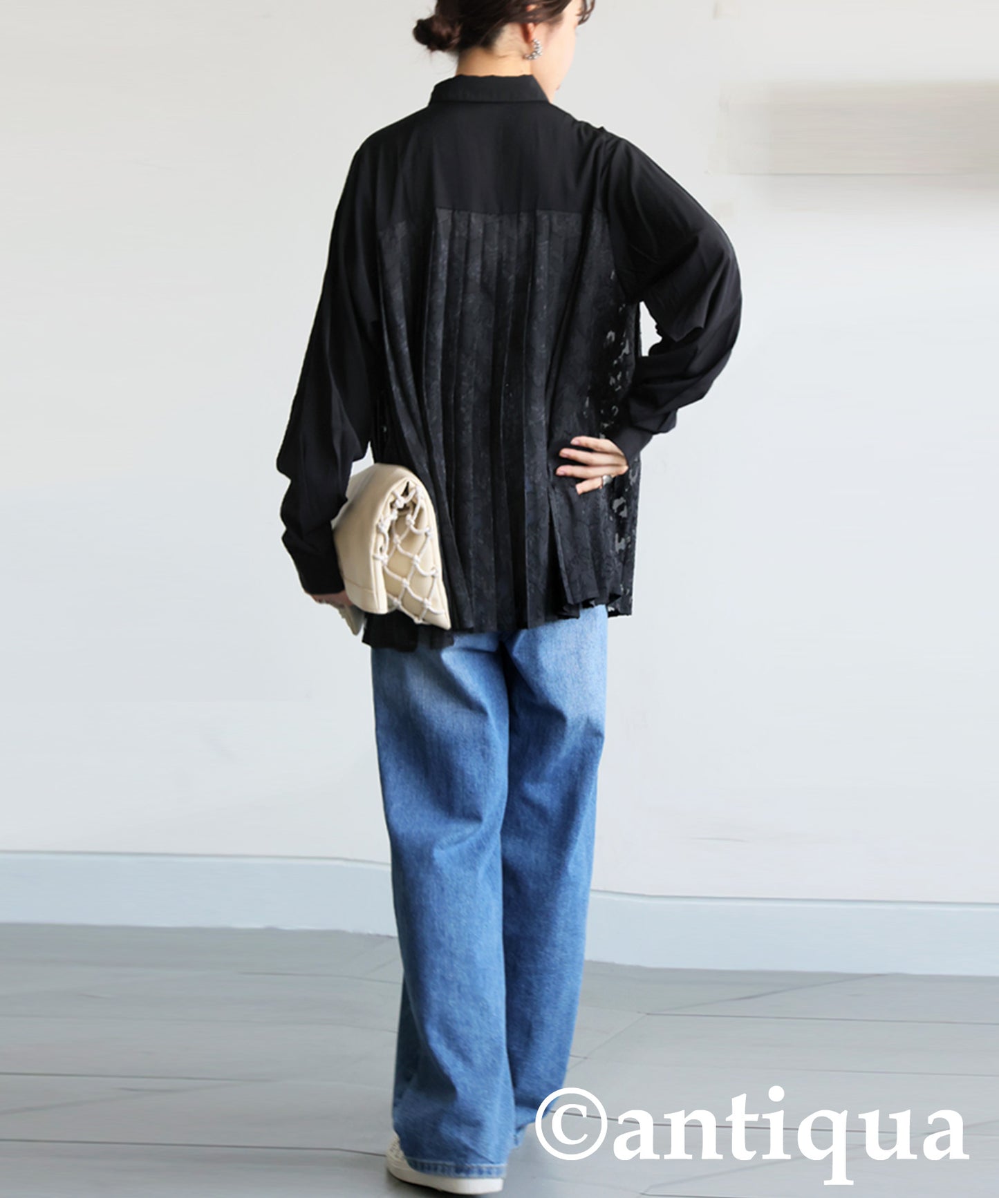 Ladies Lace Pleated Shirt