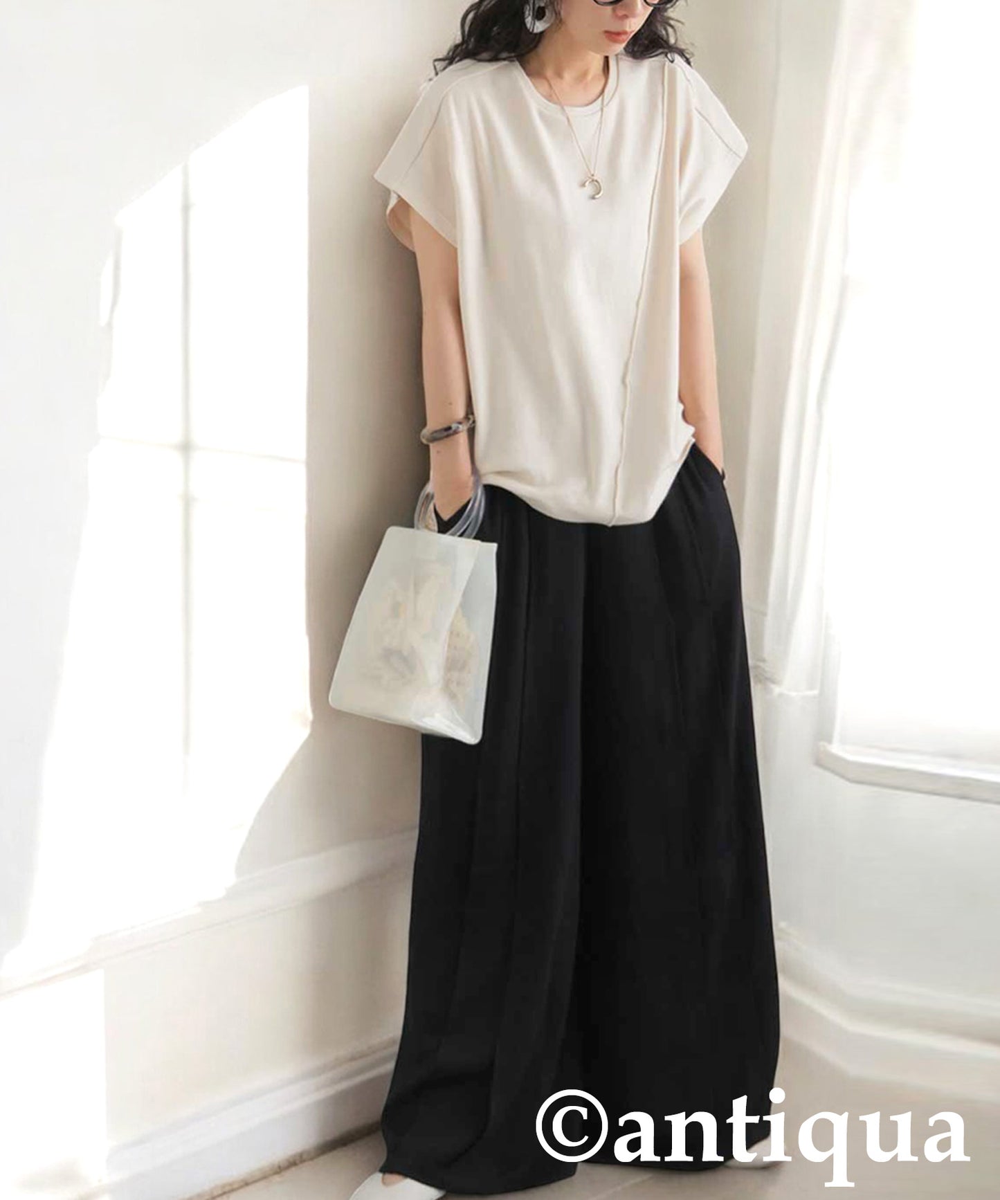 Ladies Wide-Pleated Pants