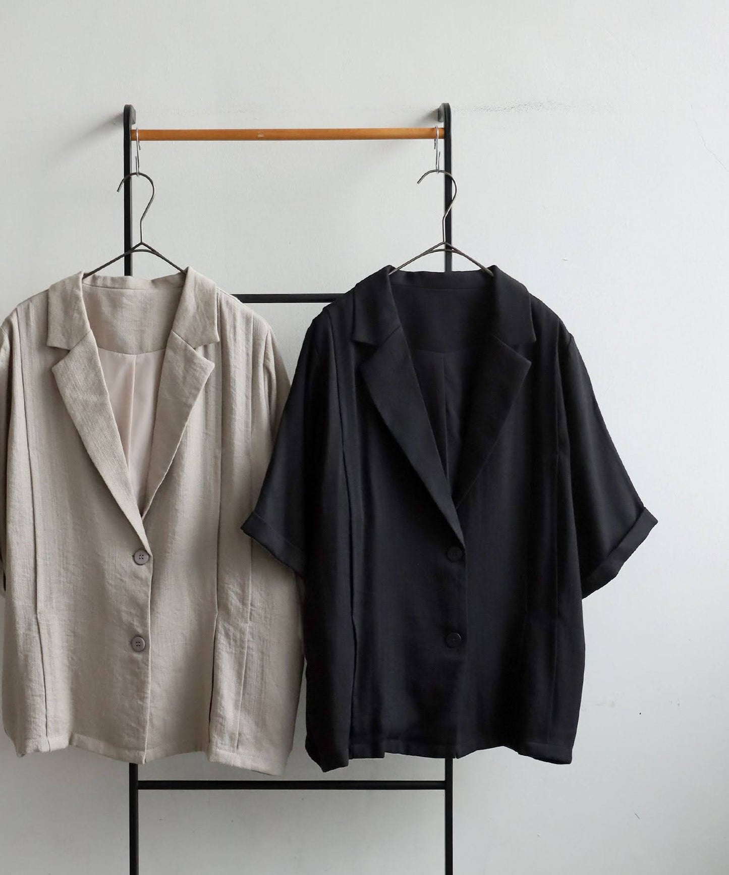 Ladies Tuck Short Sleeve Jacket