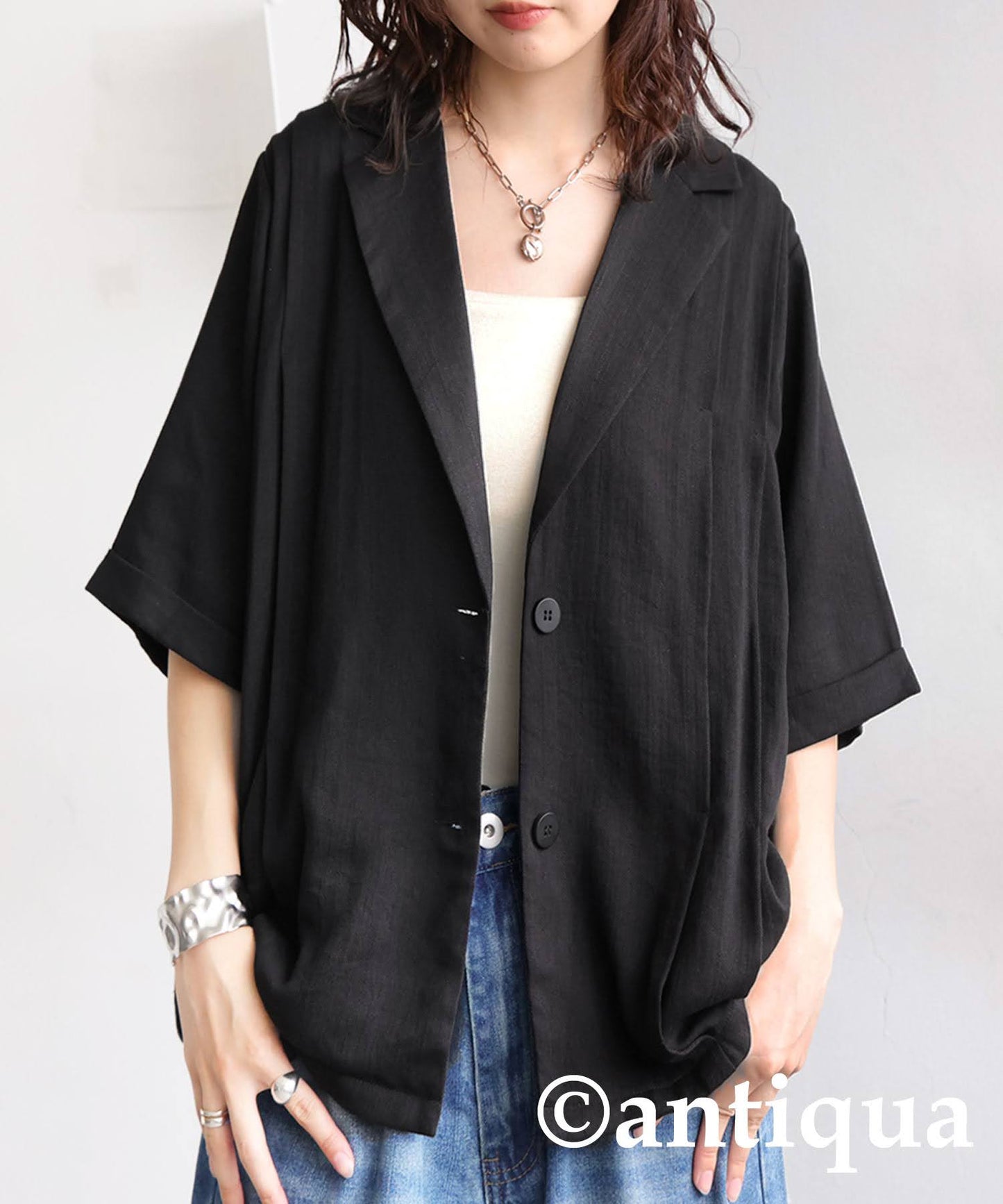 Ladies Tuck Short Sleeve Jacket