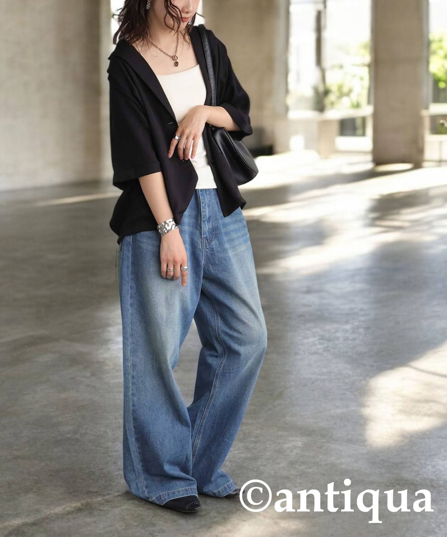 Ladies Tuck Short Sleeve Jacket