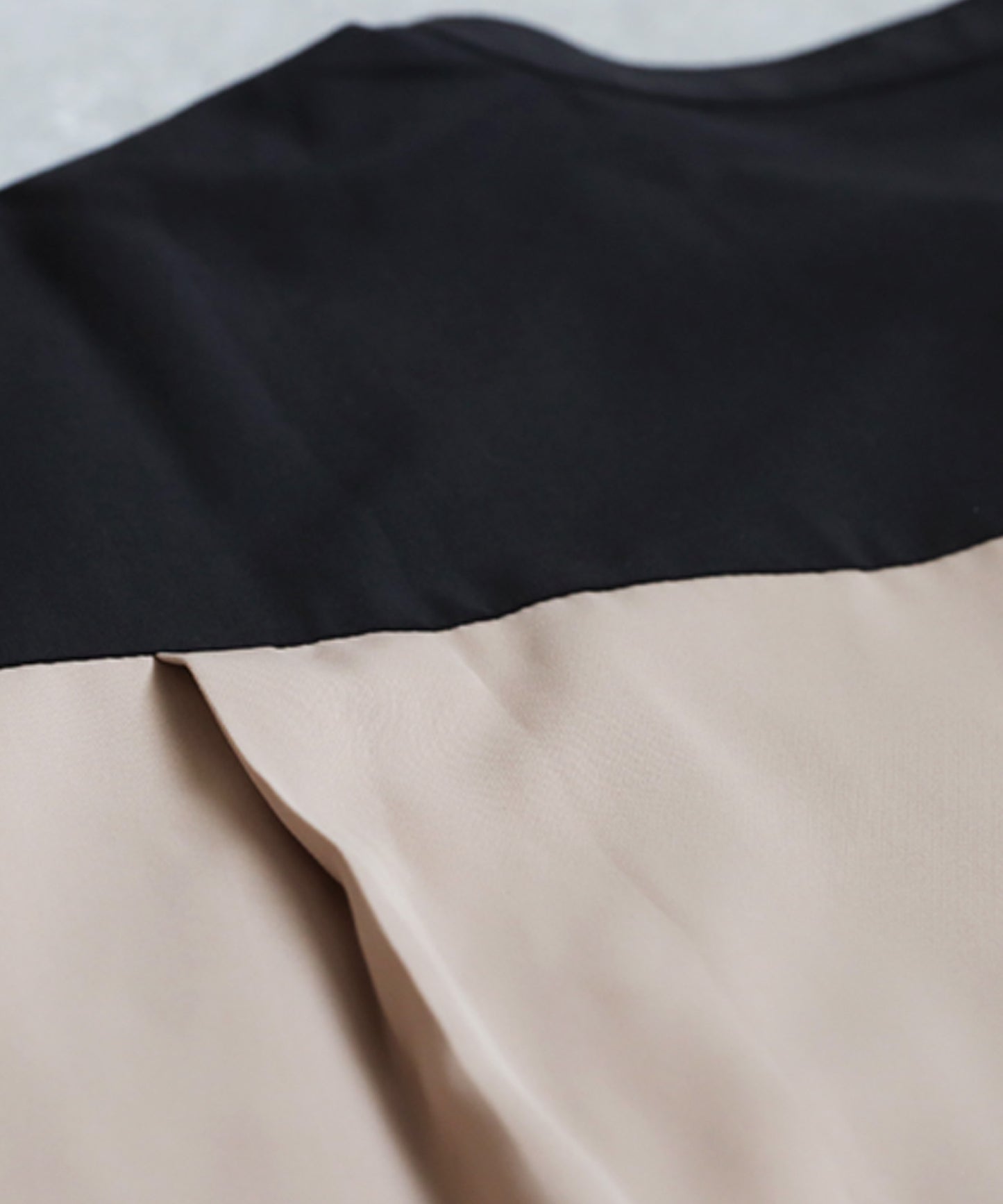 Two-Tone Tuck Design Shirt Ladies