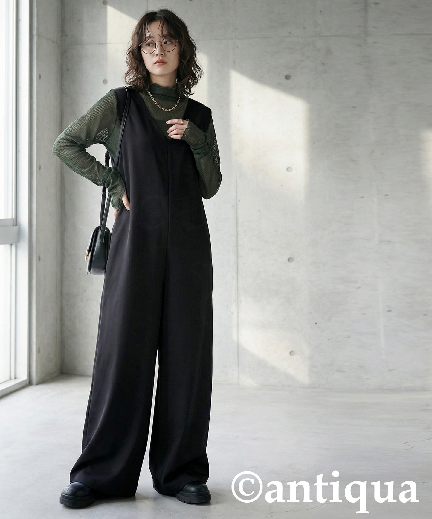 Back Design All-In-One Ladies