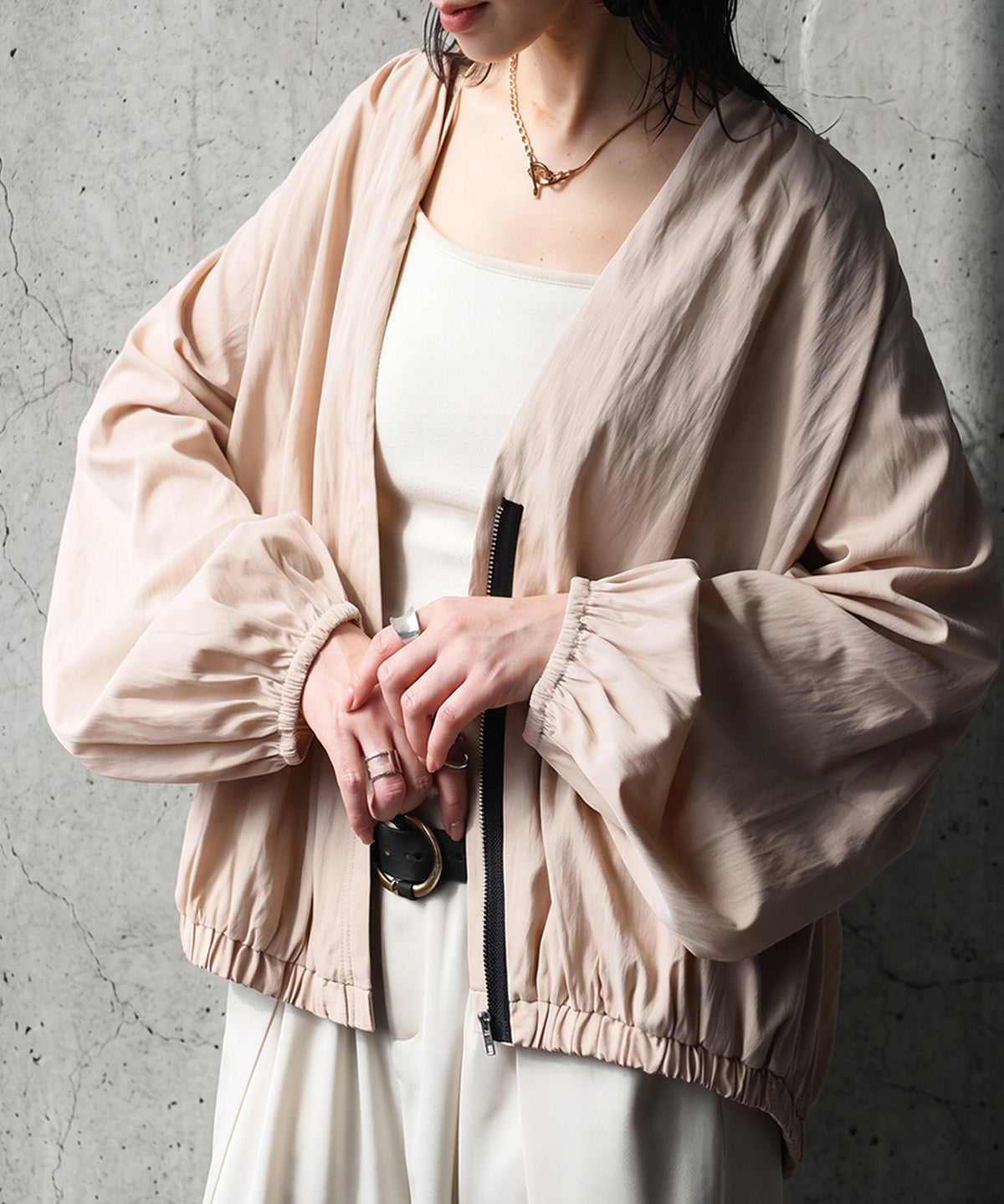 Gathered Neck, Color-Blocked Zip-Up Light Blouson Ladies