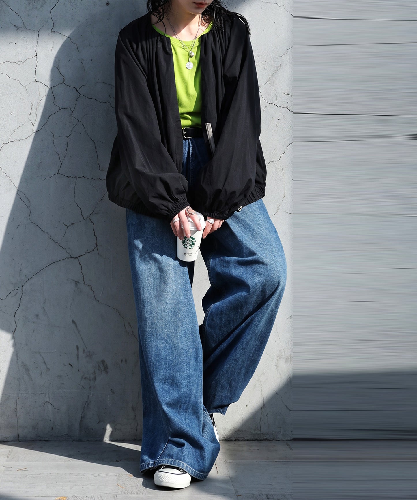Gathered Neck, Color-Blocked Zip-Up Light Blouson Ladies