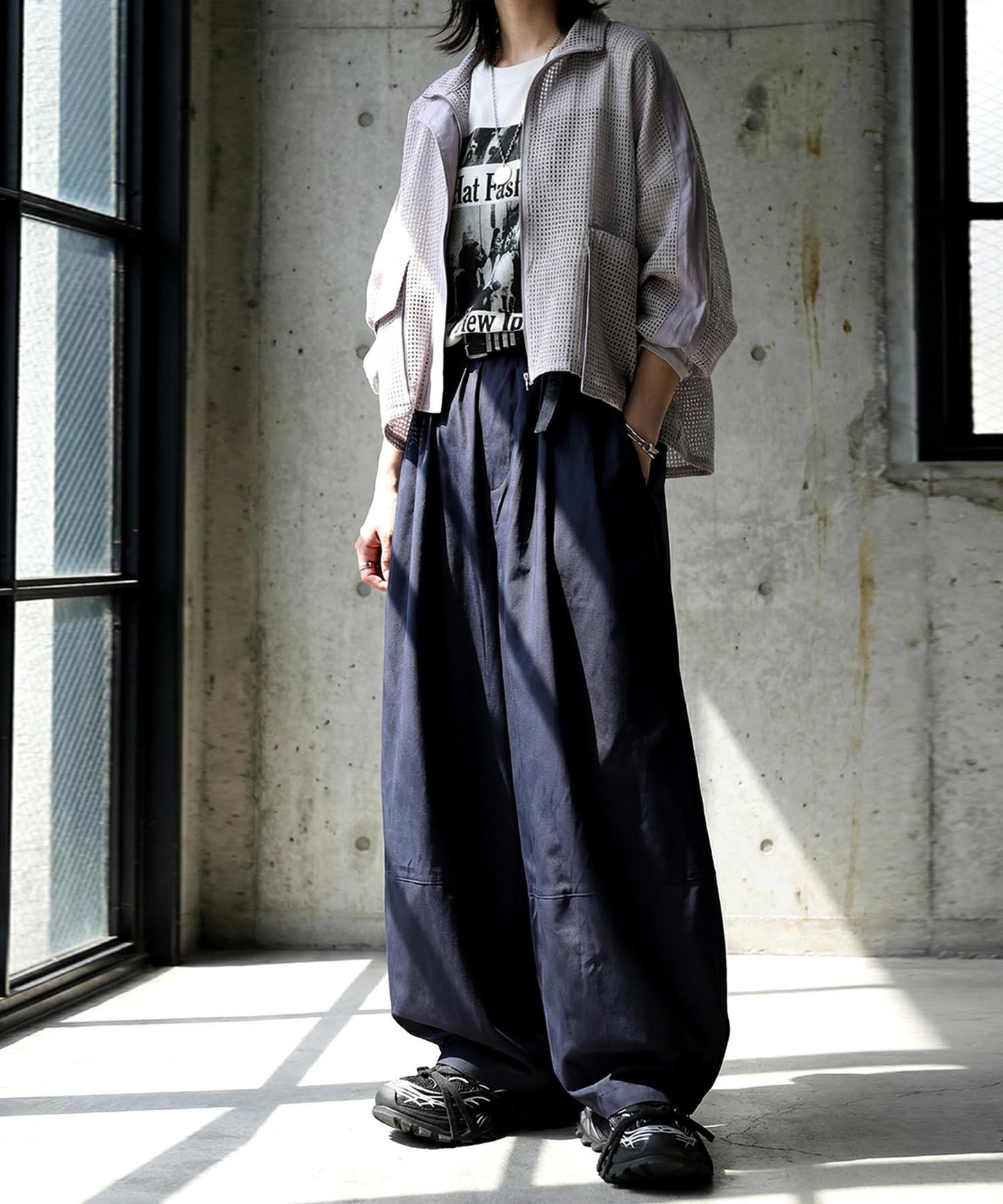 Tuck Switching Wide Pants Ladies