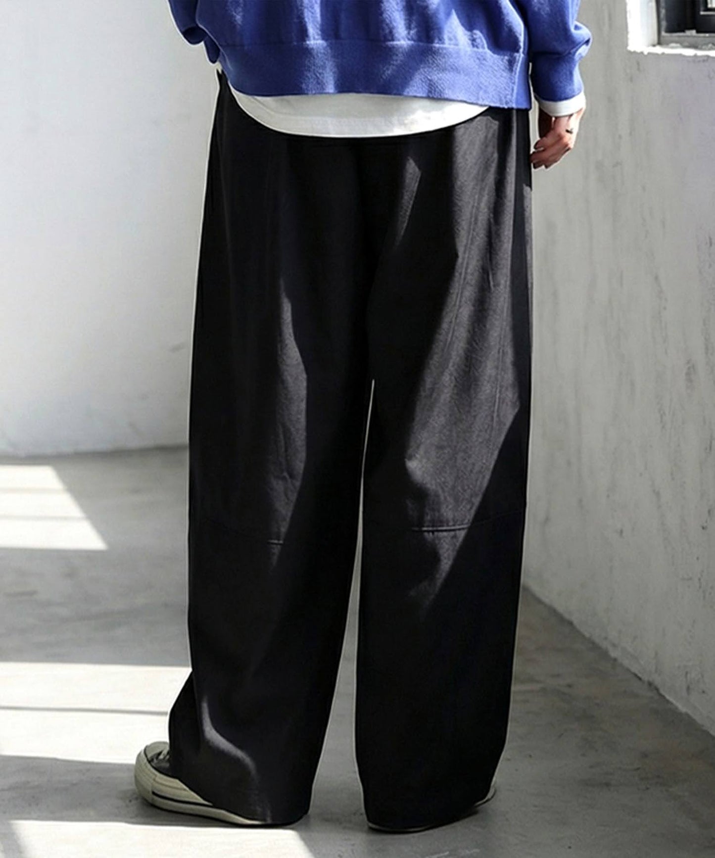 Tuck Switching Wide Pants Ladies