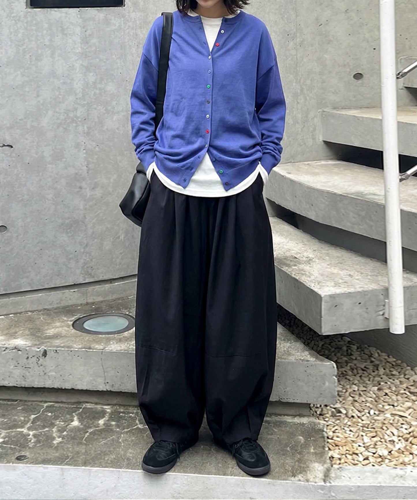 Tuck Switching Wide Pants Ladies