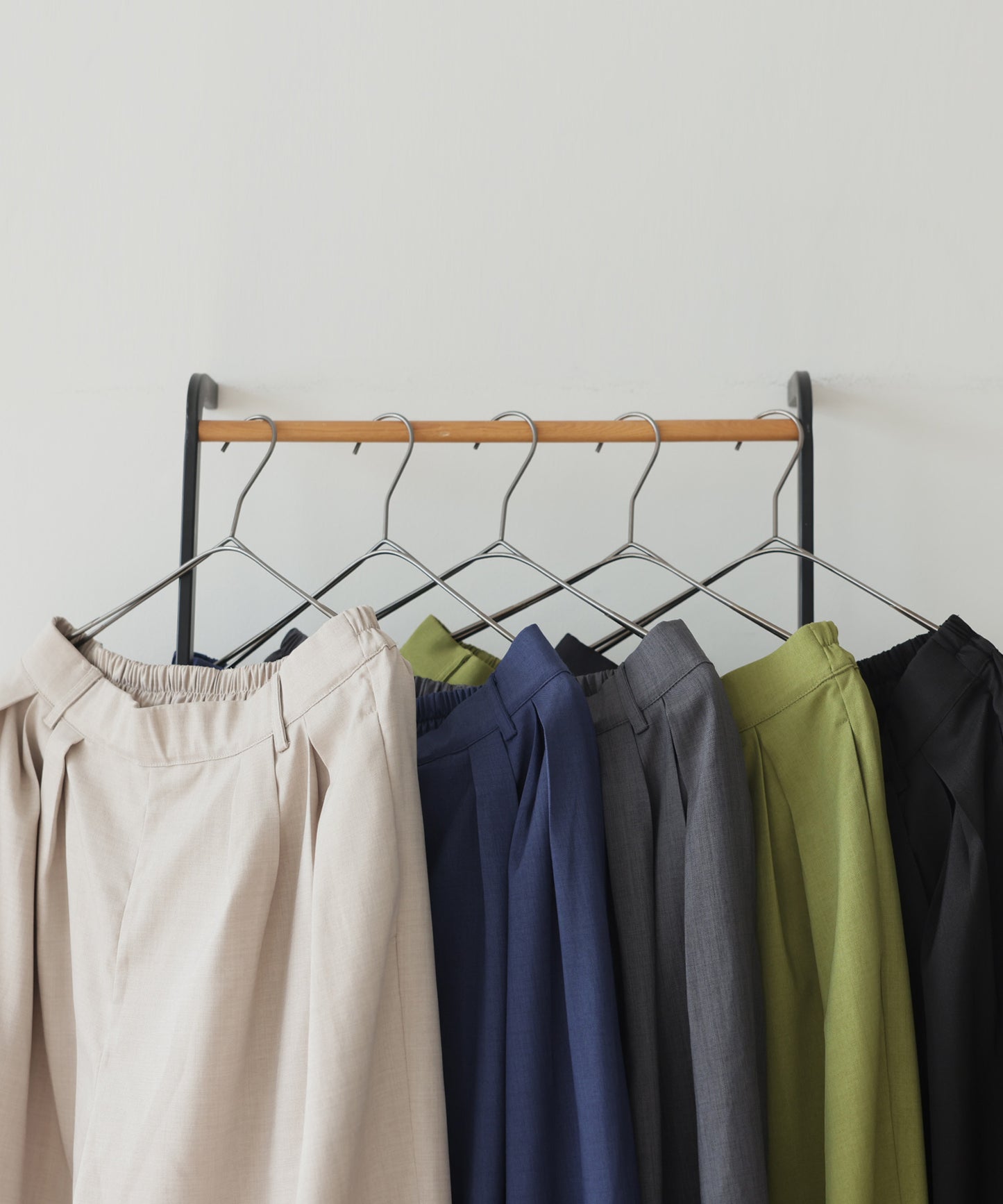 Double-Pleated Wide-Leg Pants Ladies