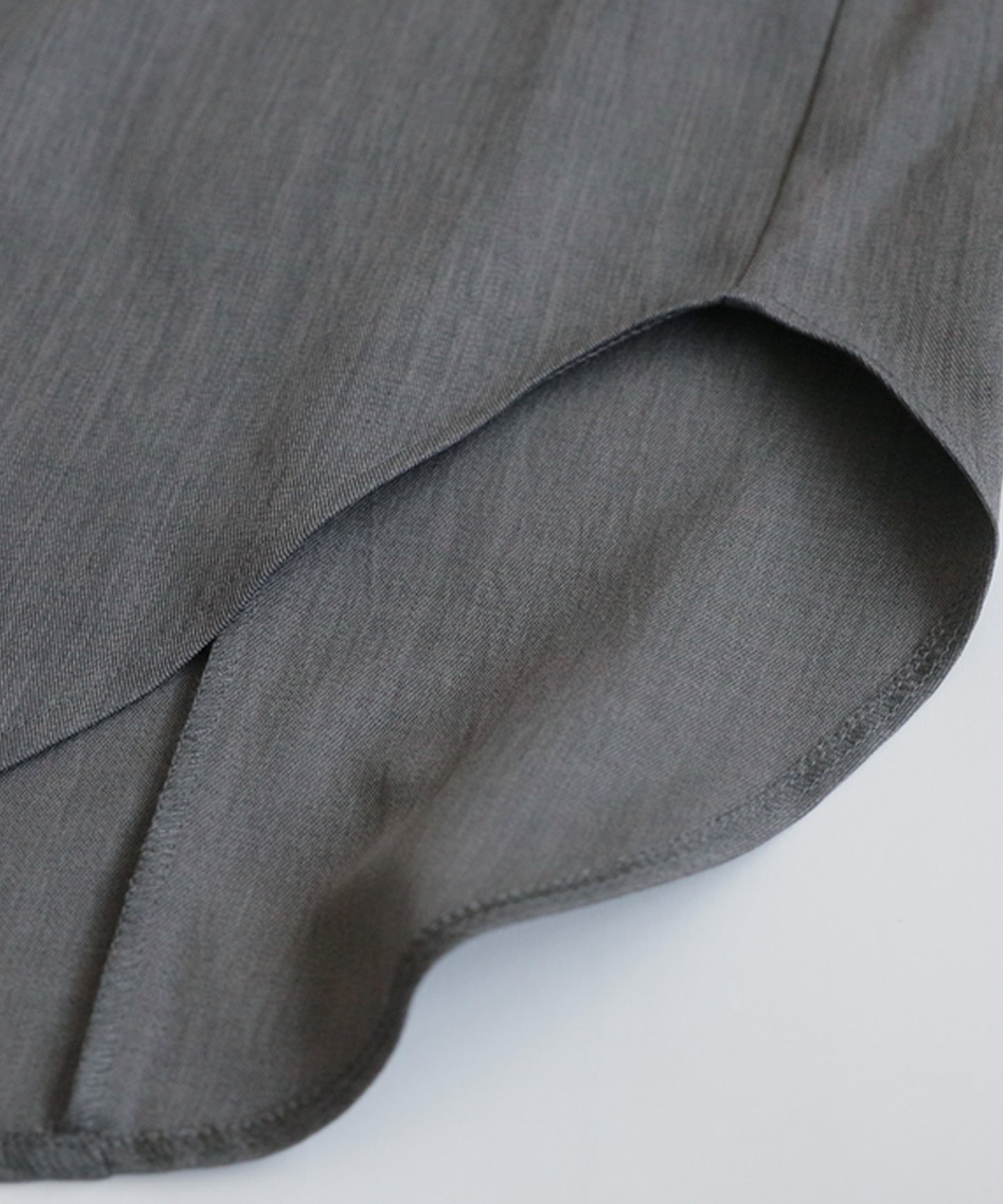 V-Neck Pleated Shirt Ladies