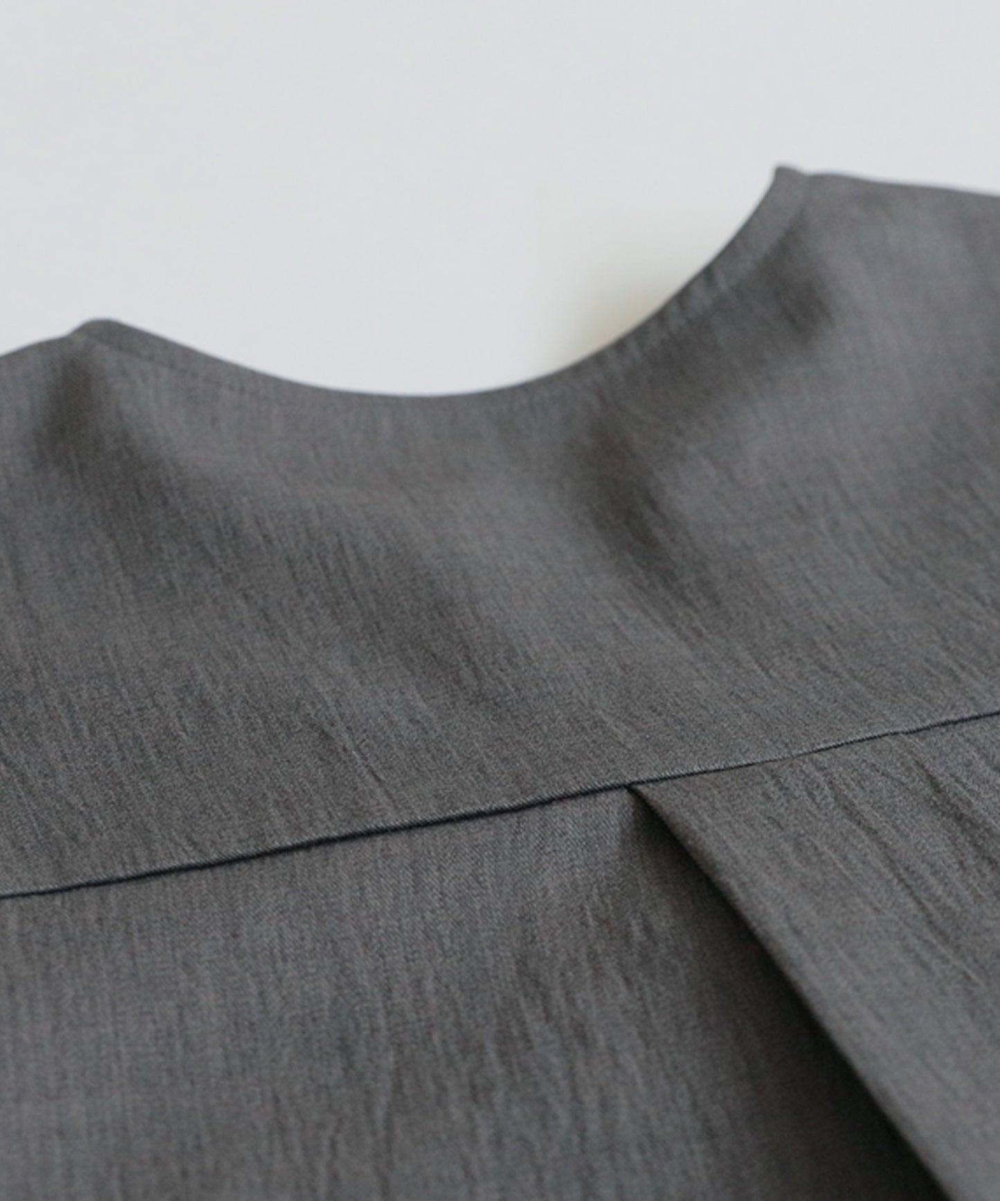 V-Neck Pleated Shirt Ladies