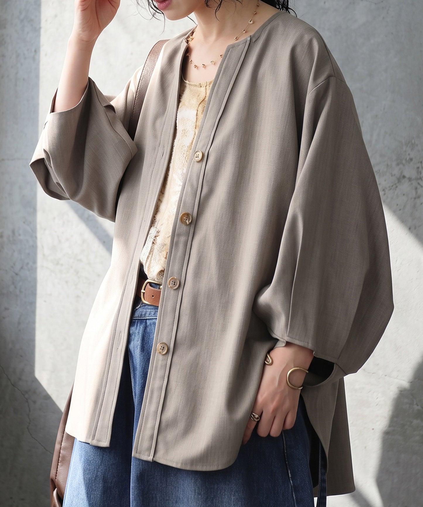 V-Neck Pleated Shirt Ladies