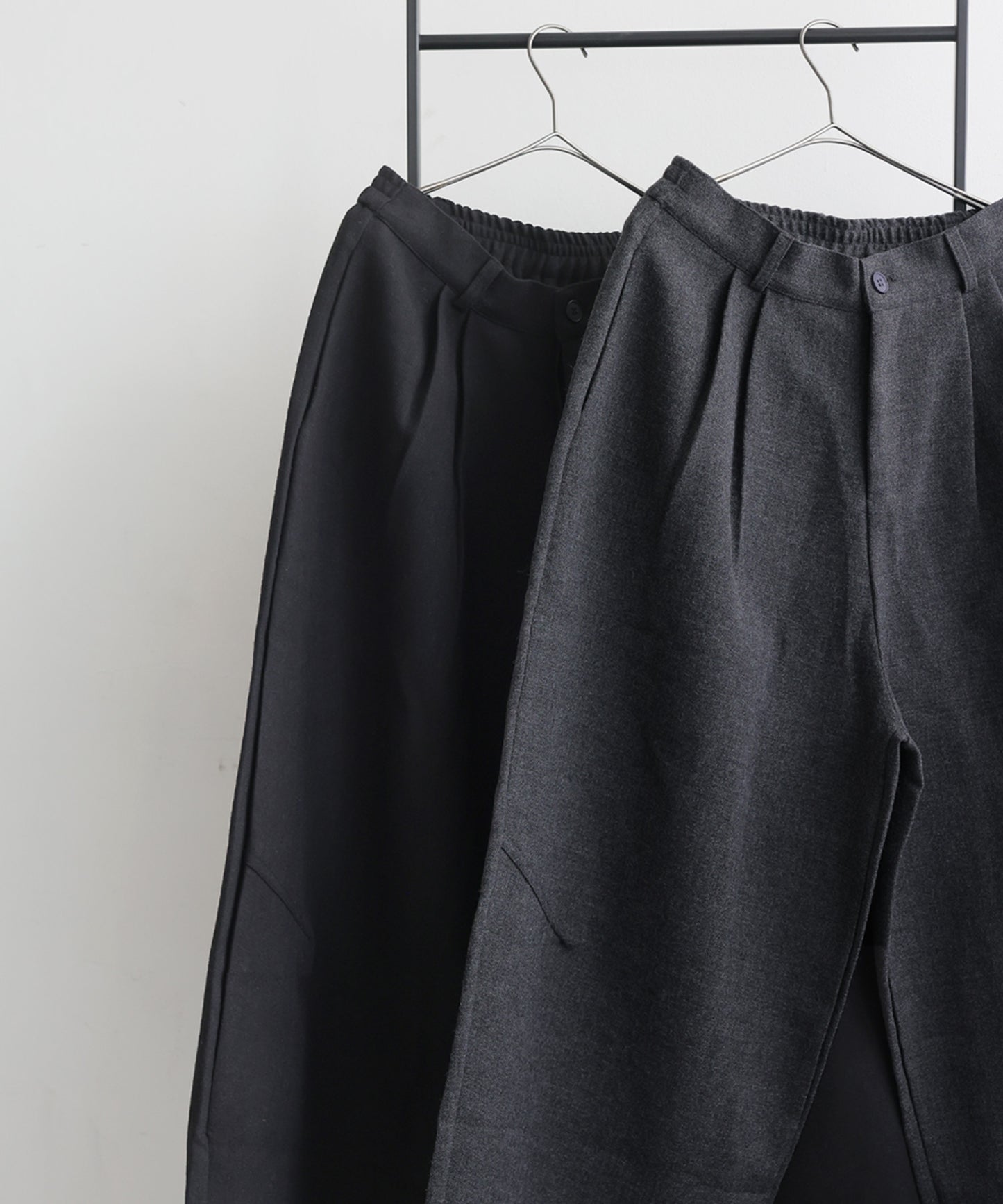 Tuck Wide Pants Ladies