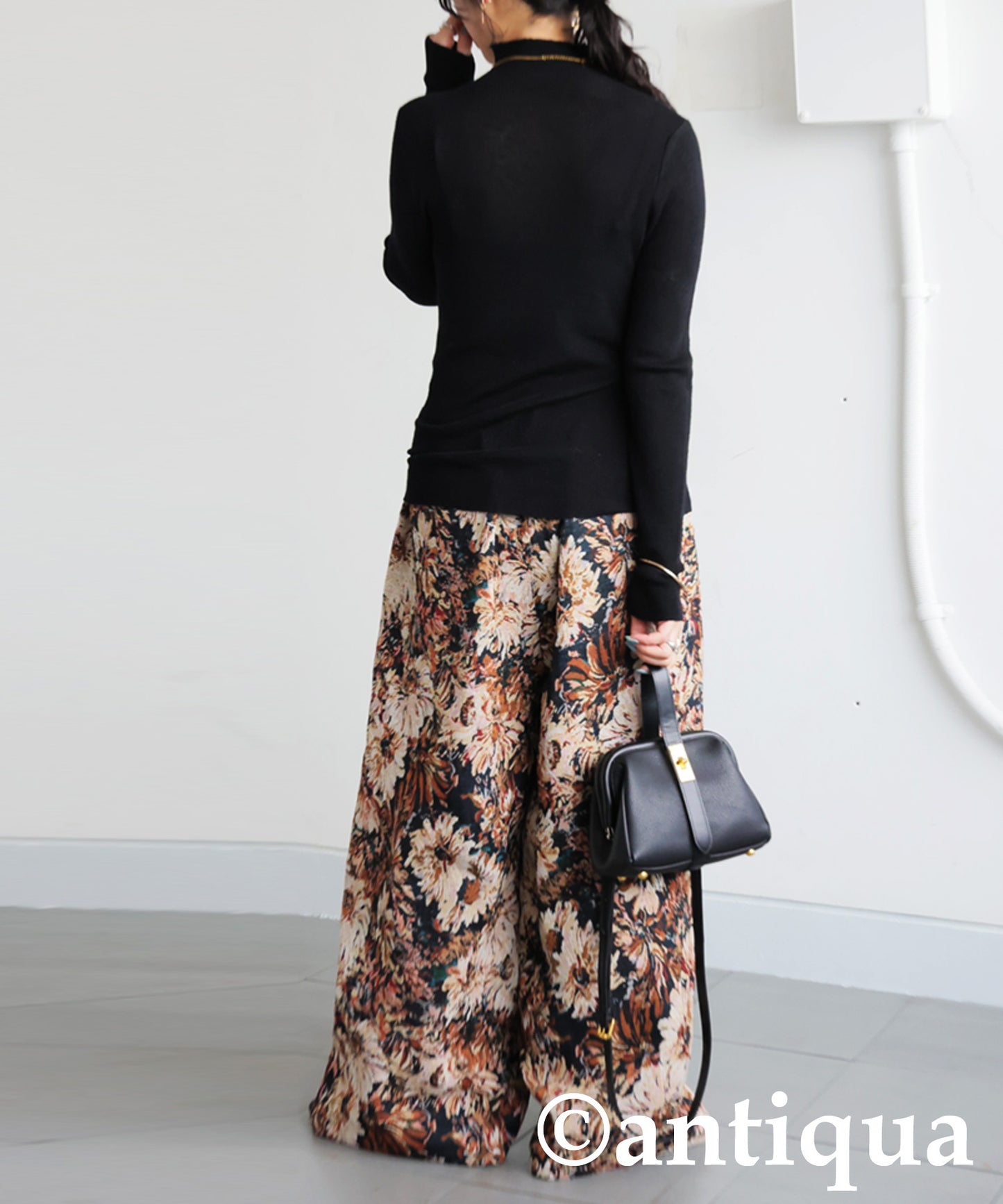 Wool Blend High Neck Knit Ladies