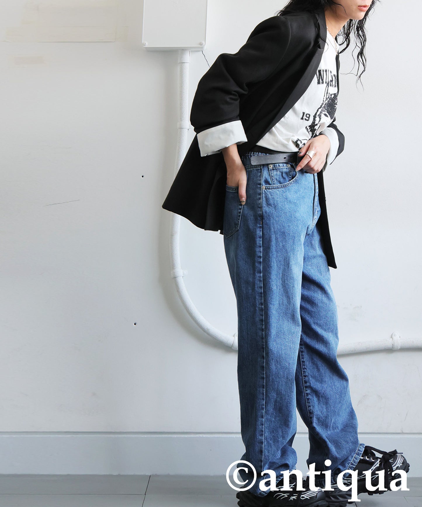 High-Waisted Denim Ladies