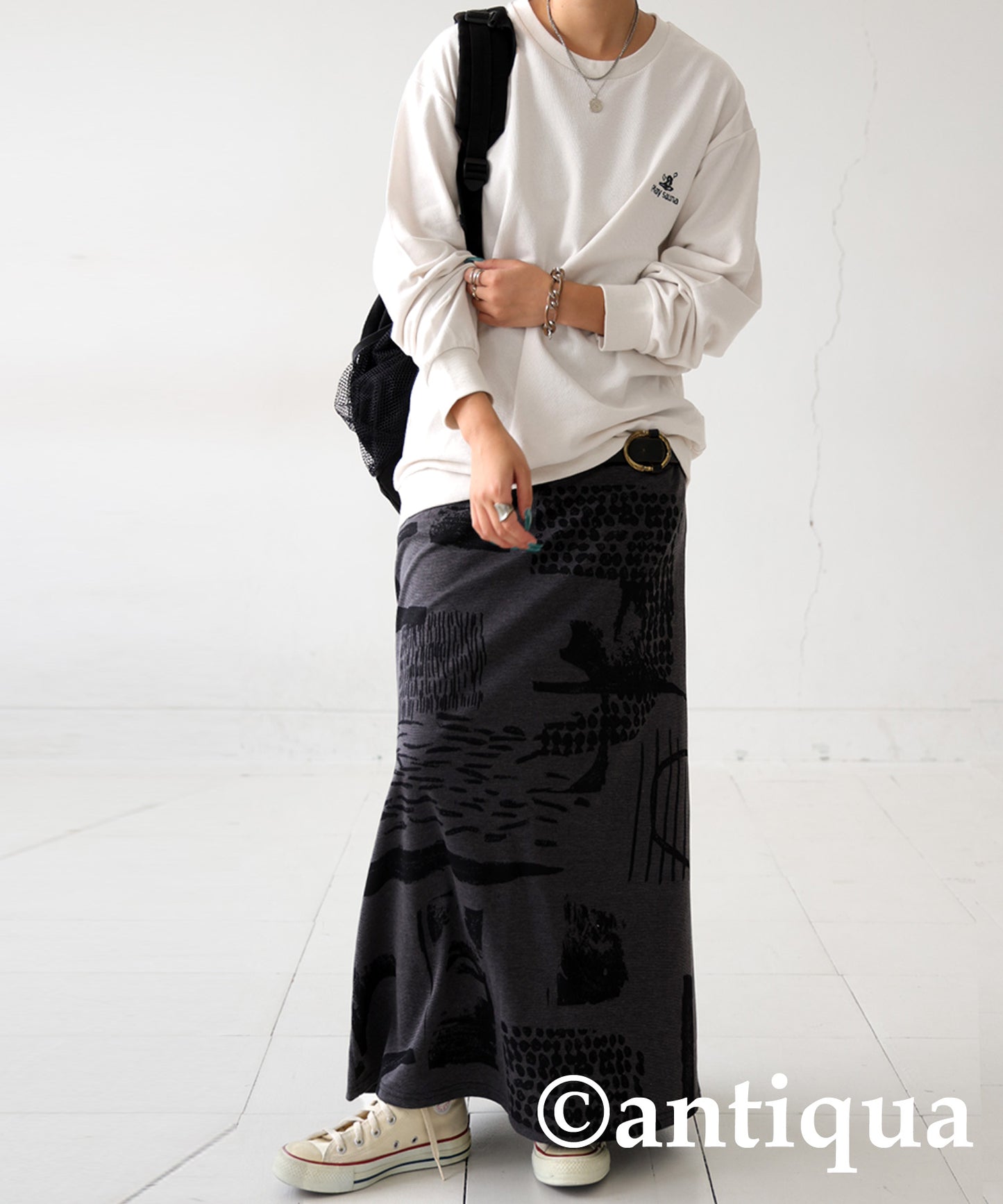 Embroidered Fleece Long Sleeve Pullover Ladies