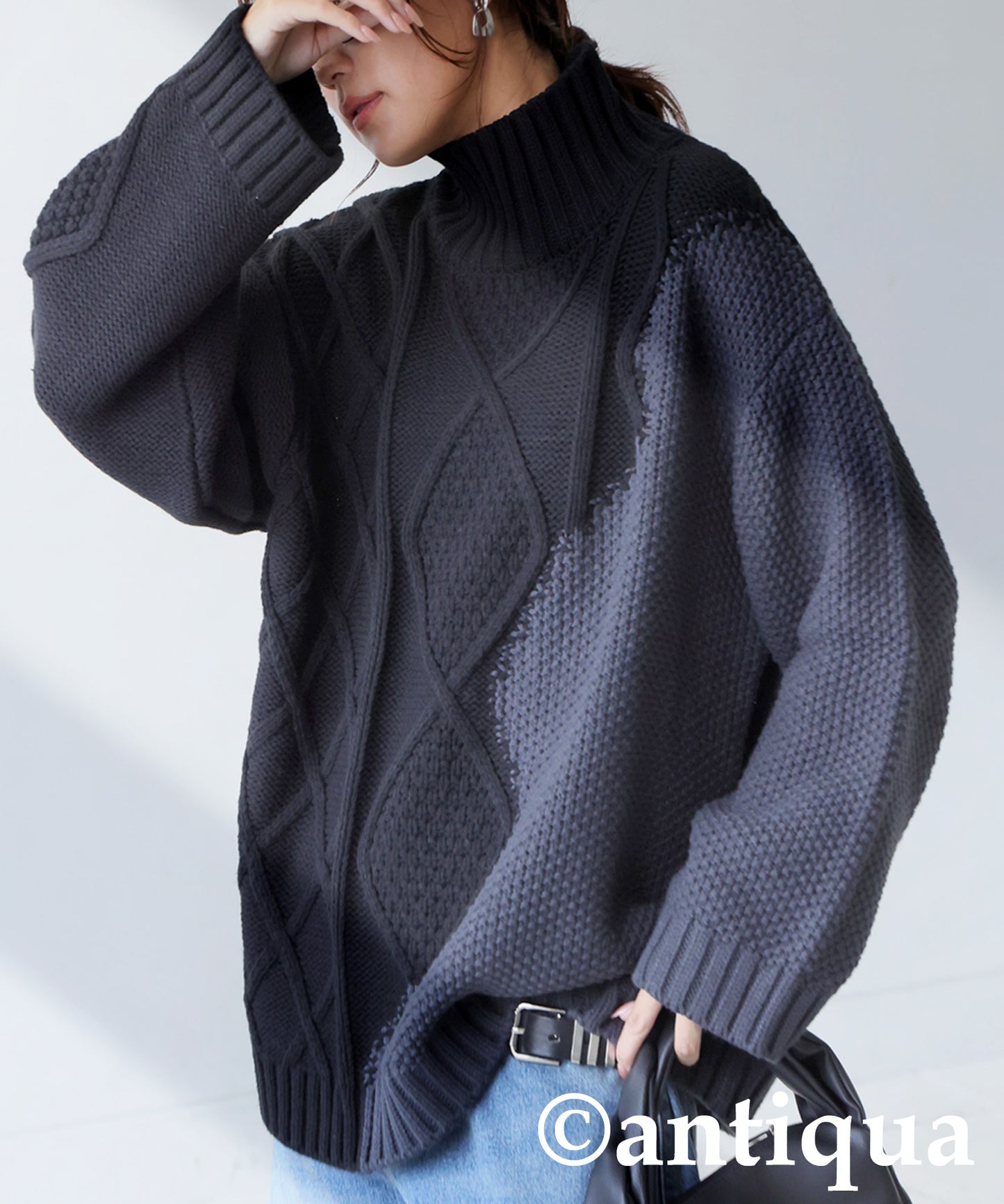 Bicolor waved high neck knit Ladies