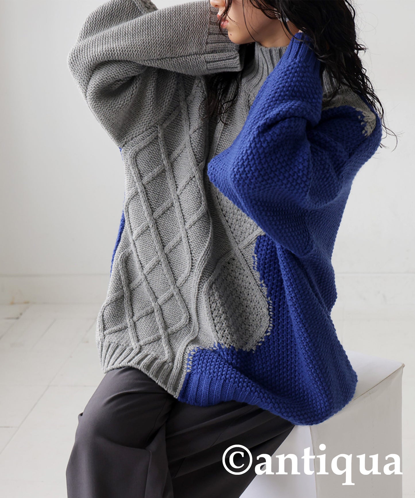 Bicolor waved high neck knit Ladies