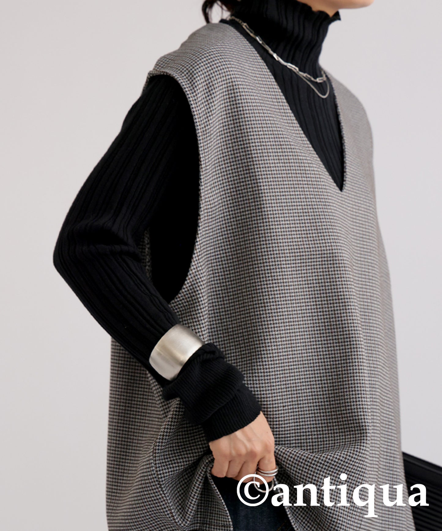 Random rib high neck knit Ladies