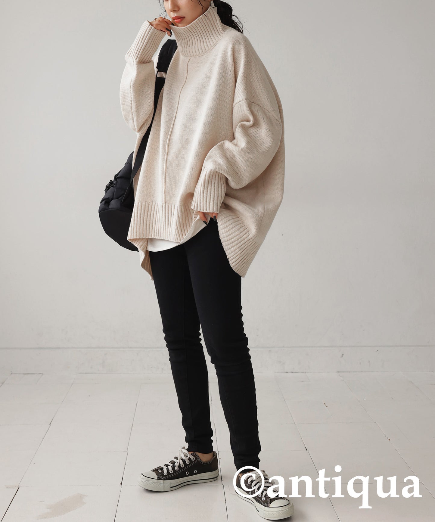 High neck knit Ladies