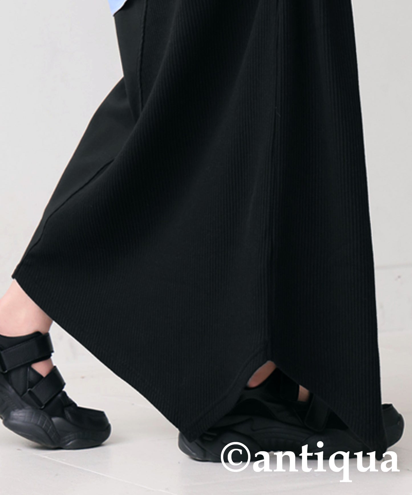 Rib Switching Skirt Ladies