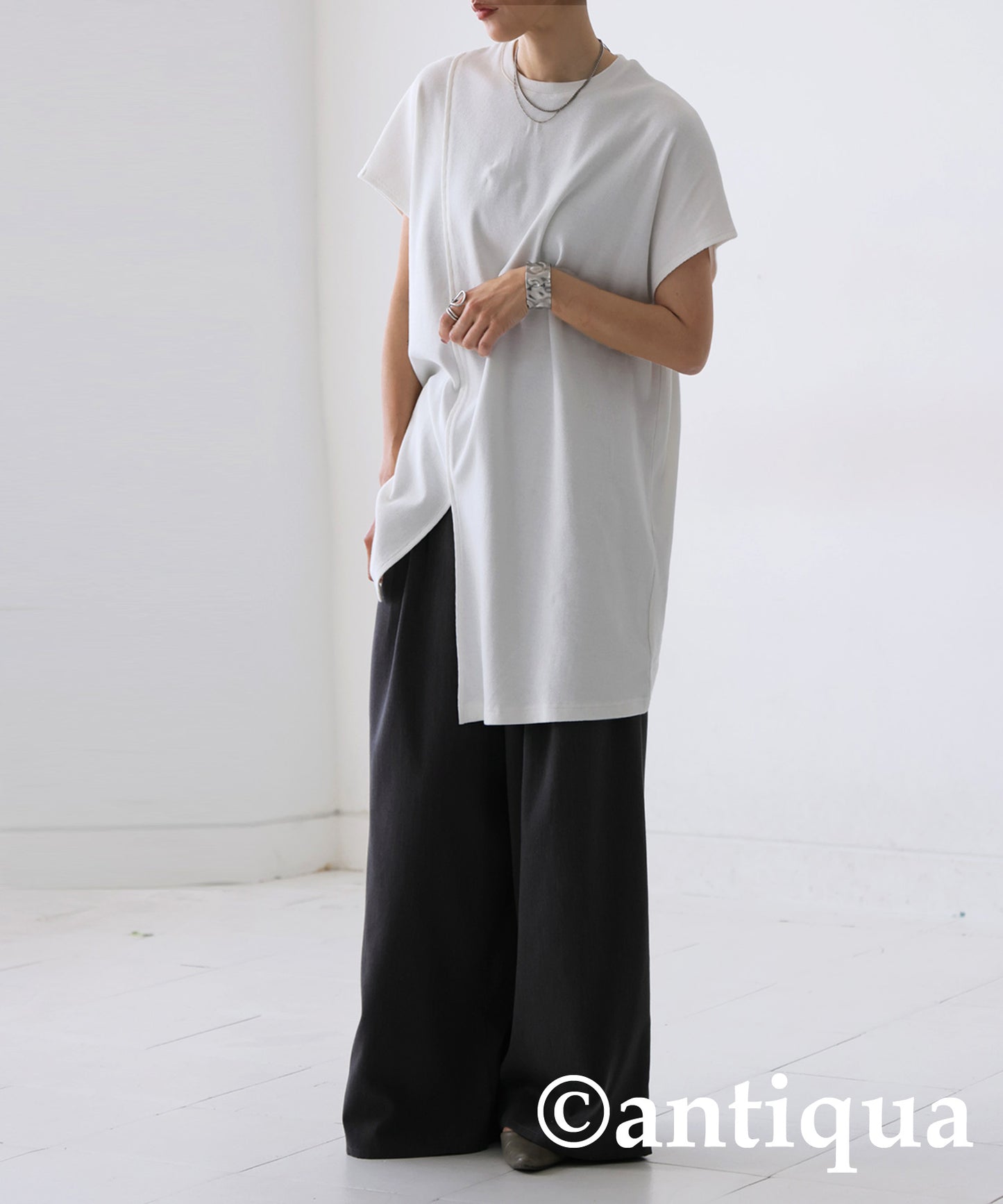 Slit Long Rib Tops Ladies