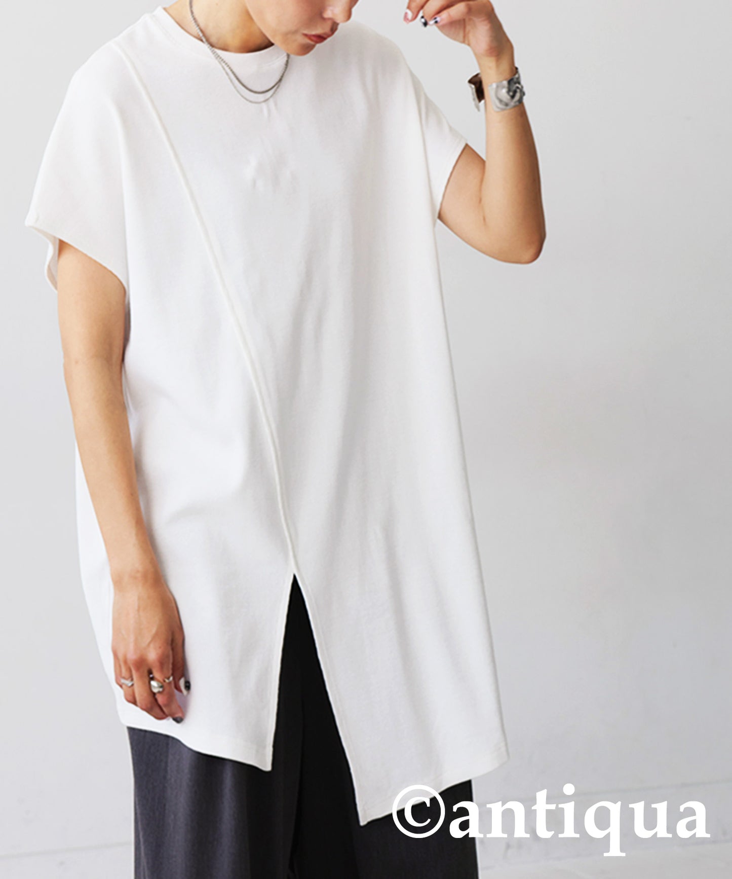 Slit Long Rib Tops Ladies