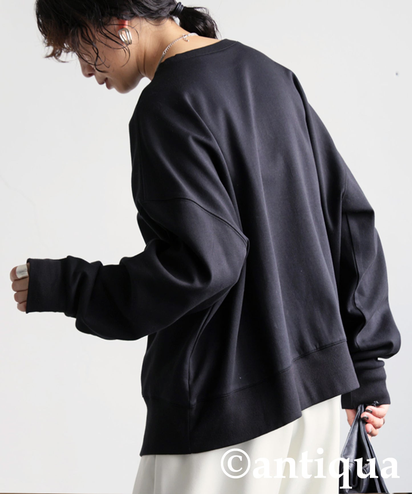 Slit Switching Pullover Ladies