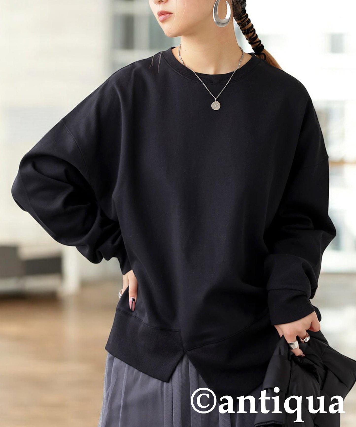Slit Switching Pullover Ladies