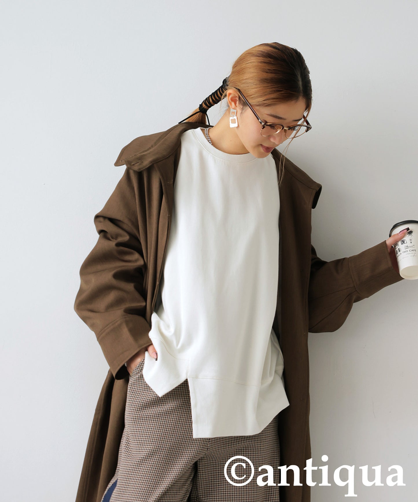 Slit Switching Pullover Ladies