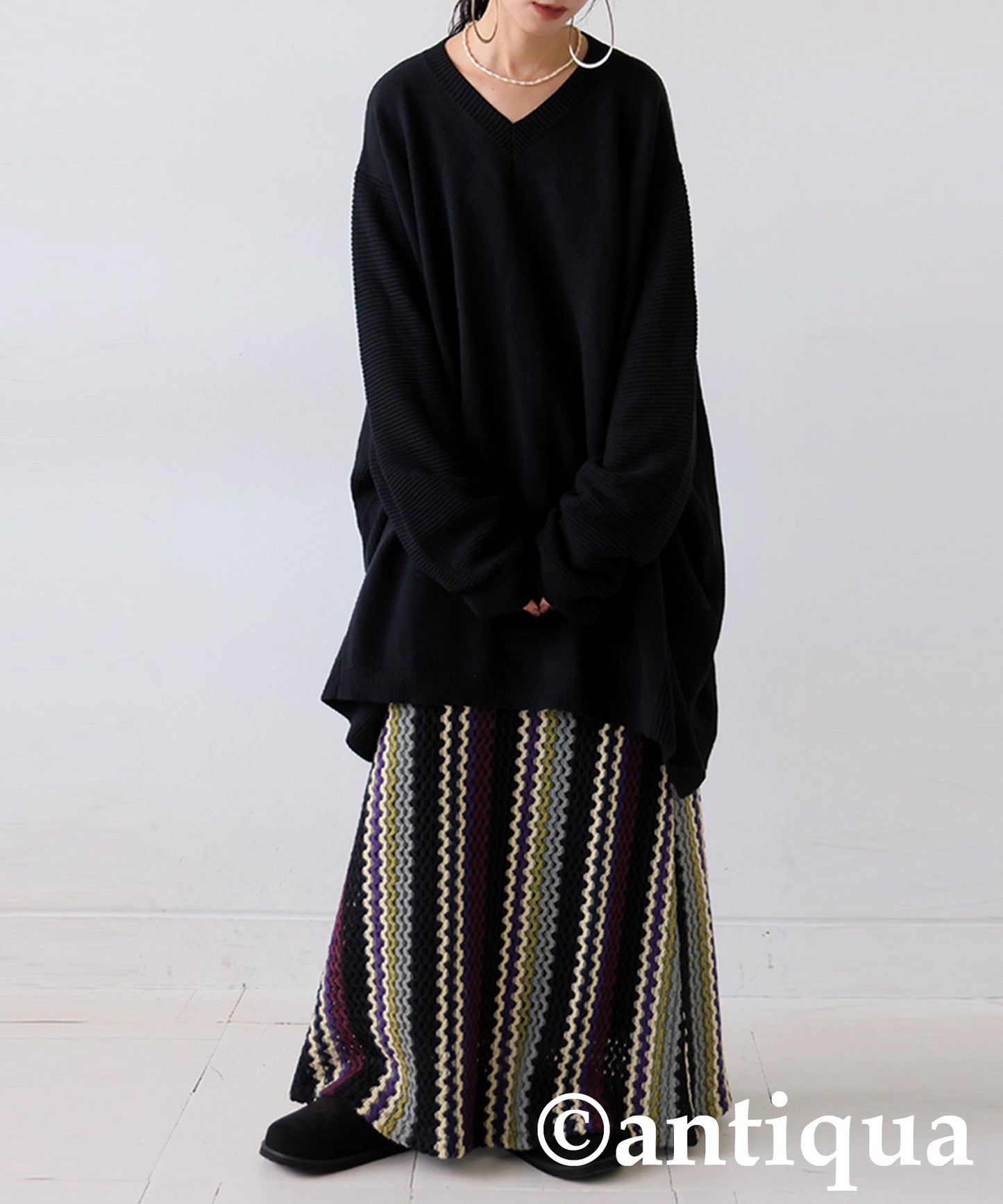 V-Neck Wide Knit Top Ladies