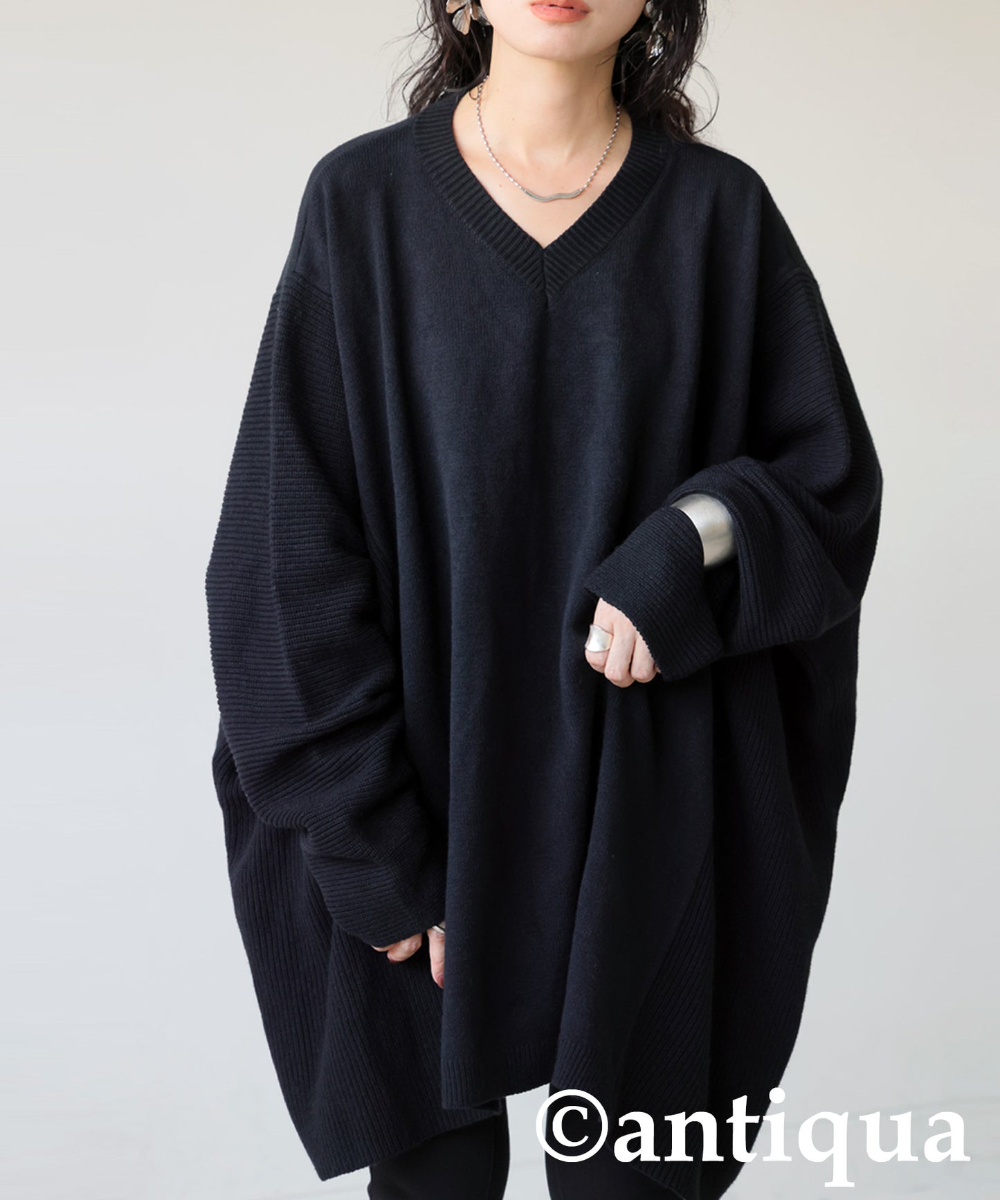 V-Neck Wide Knit Top Ladies