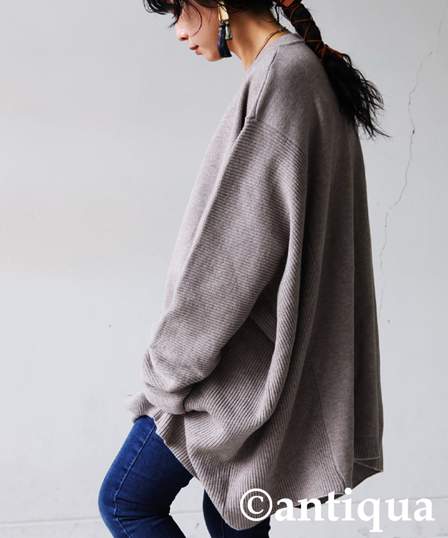 V-Neck Wide Knit Top Ladies