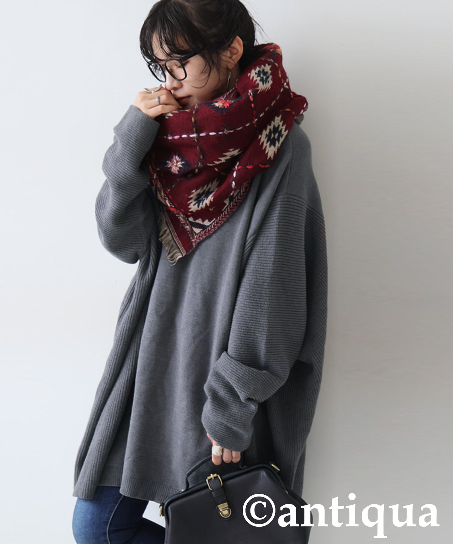 V-Neck Wide Knit Top Ladies