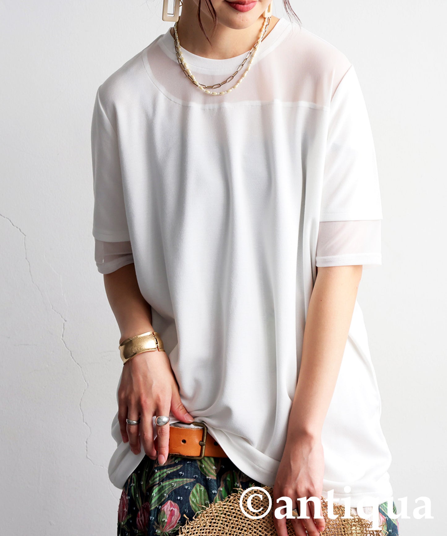 Ladies Sheer Short Sleeve Top