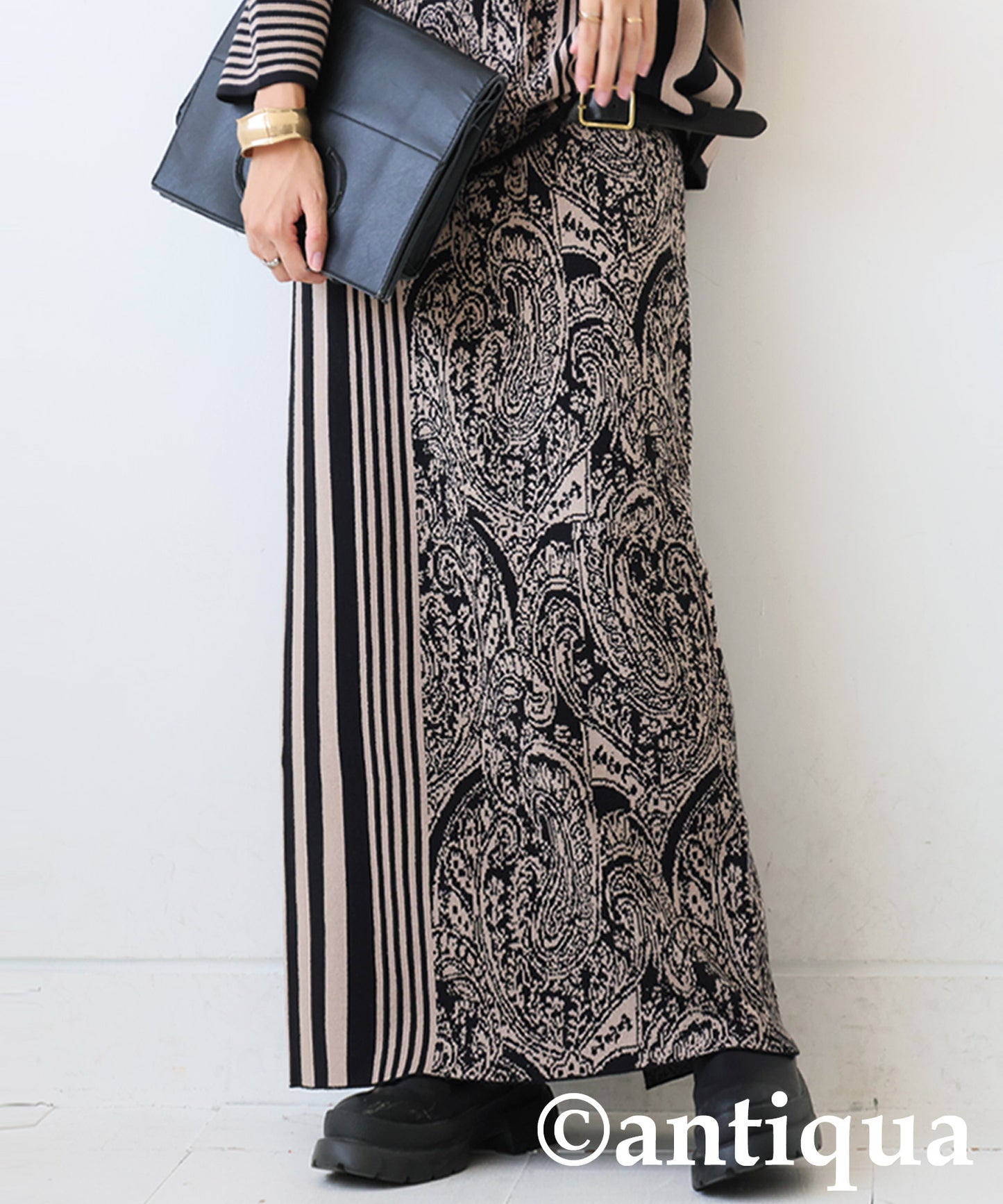 Patterned Knit Skirt Ladies