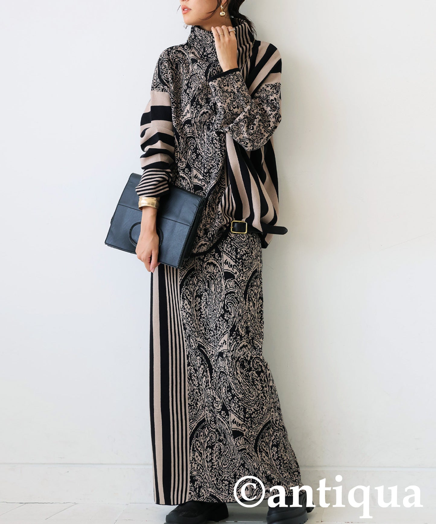 Patterned Knit Skirt Ladies